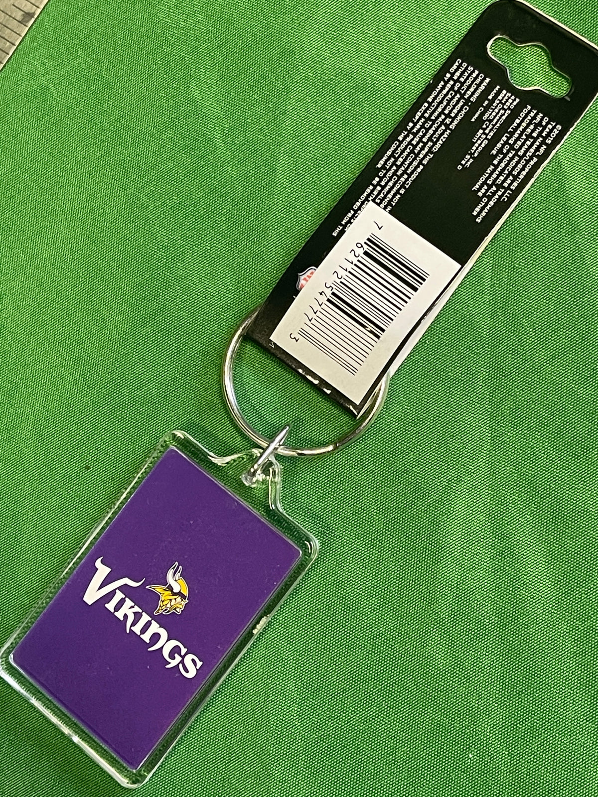 NFL Minnesota Vikings Acrylic Key Ring Keychain NWT