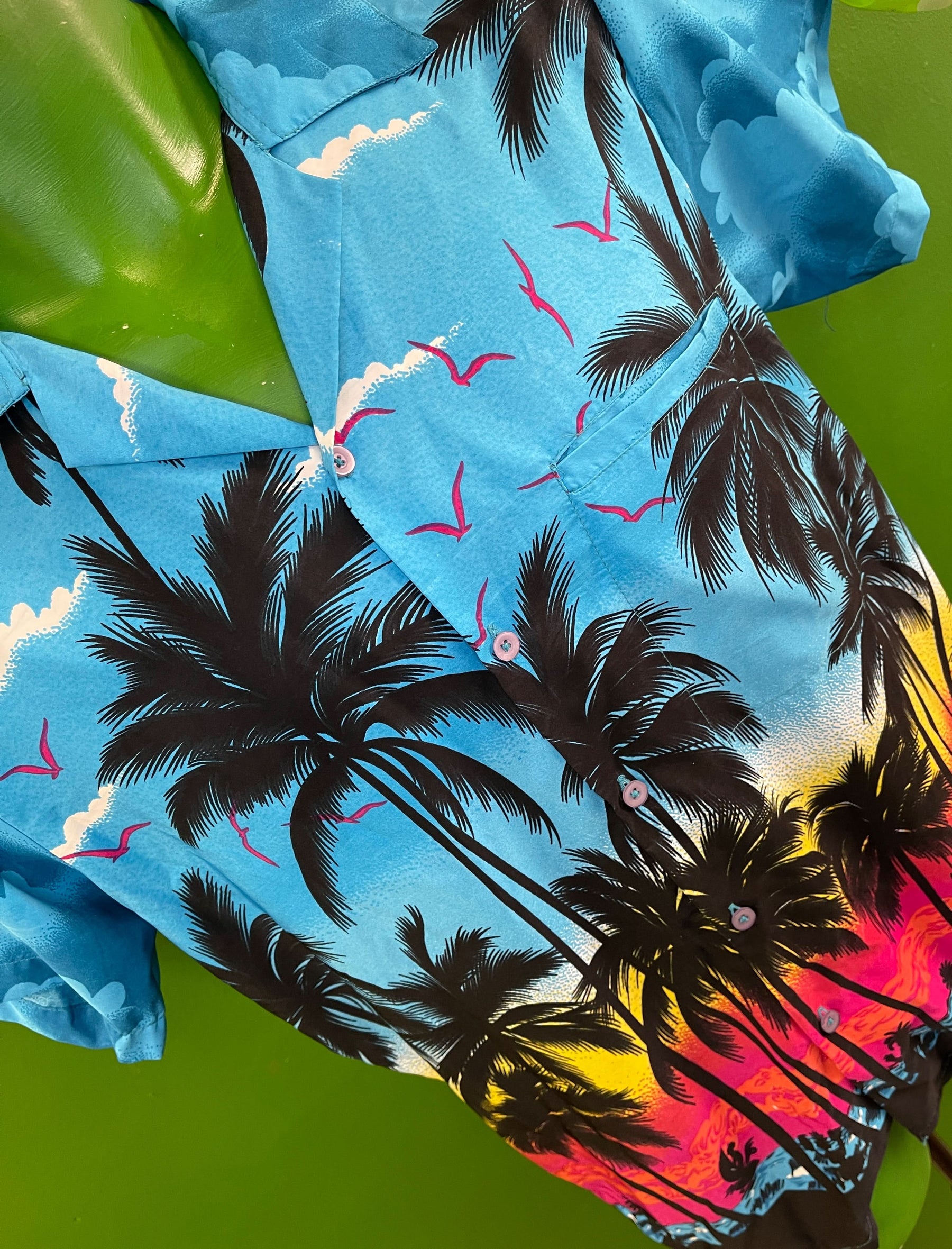 Sunset Silhouette Hawaiian-Style Aloha Shirt Men's Small