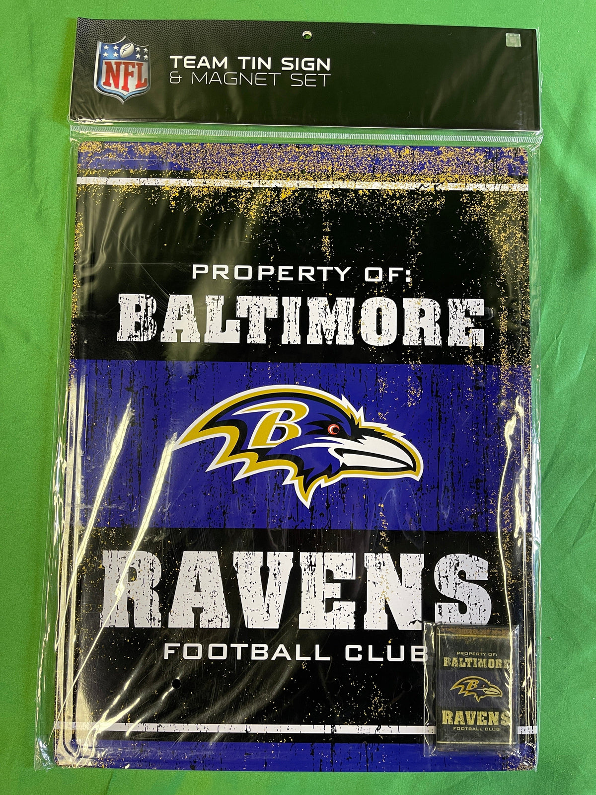 NFL Baltimore Ravens 12" x 18" Tin Sign & Magnet Set NWT