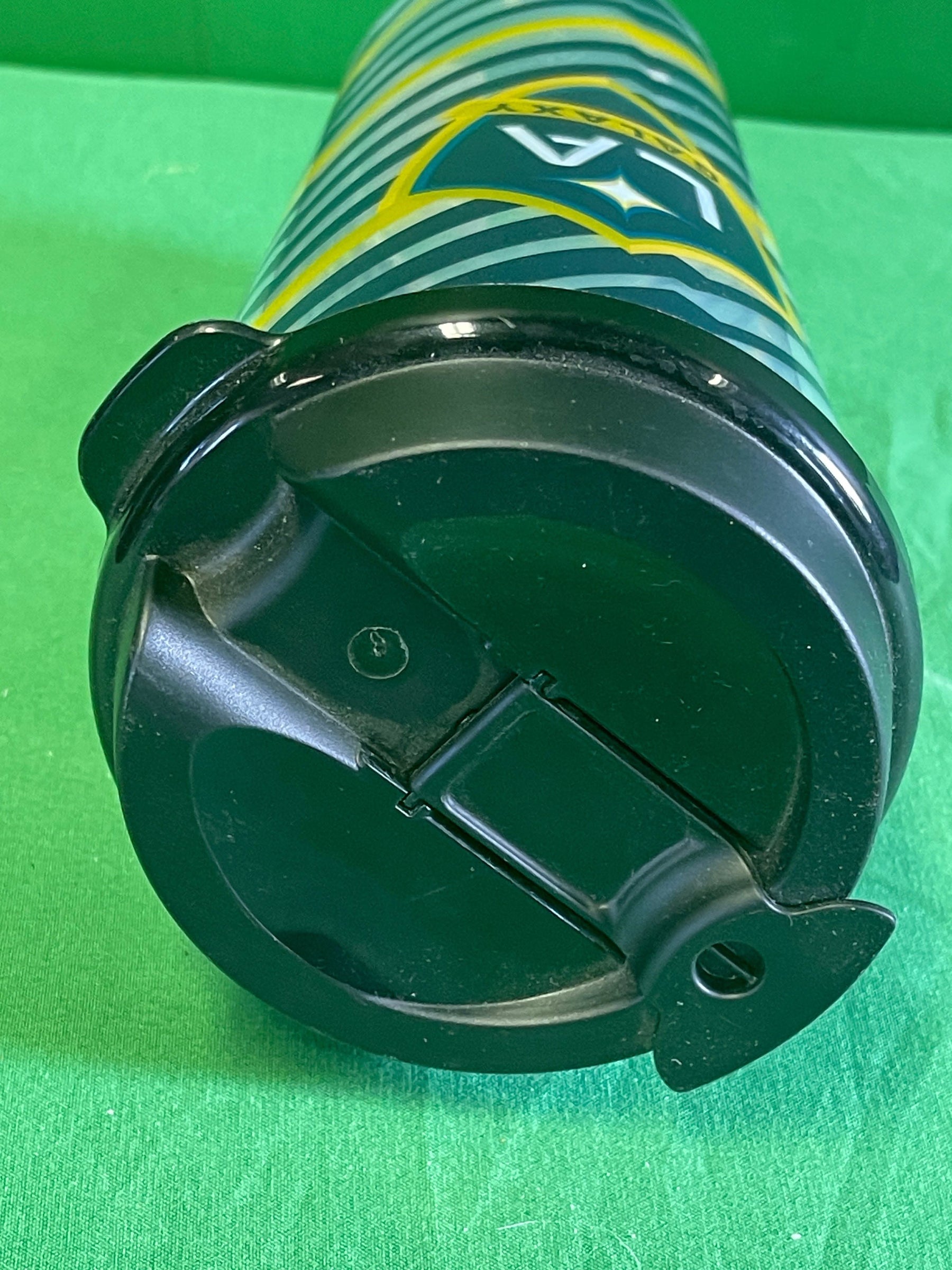 MLS LA Galaxy 32 oz Plastic Tumbler w/Lid NWT