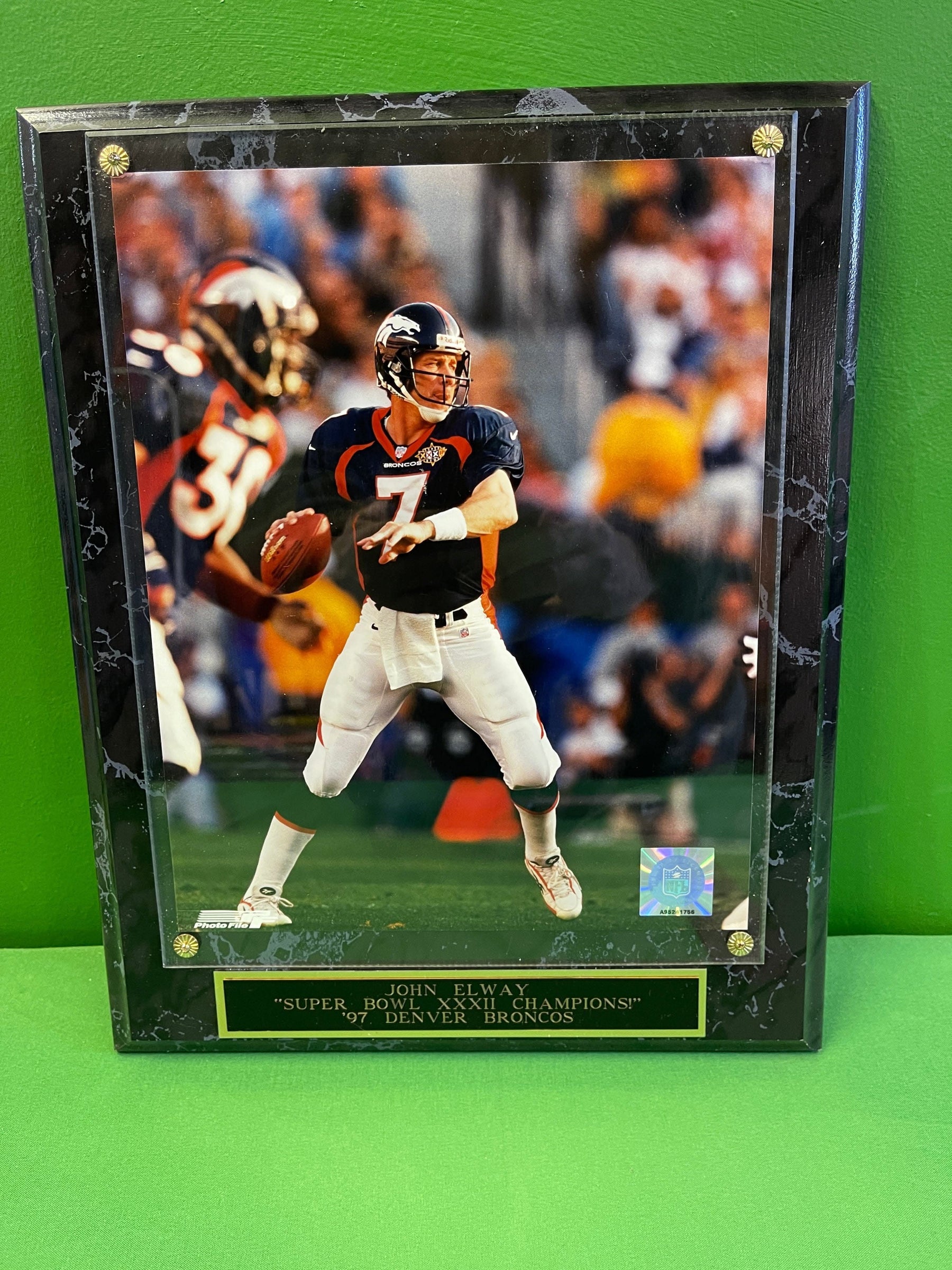 NFL Denver Broncos John Elway #7 Super Bowl XXXII Commemorative Photo Plaque