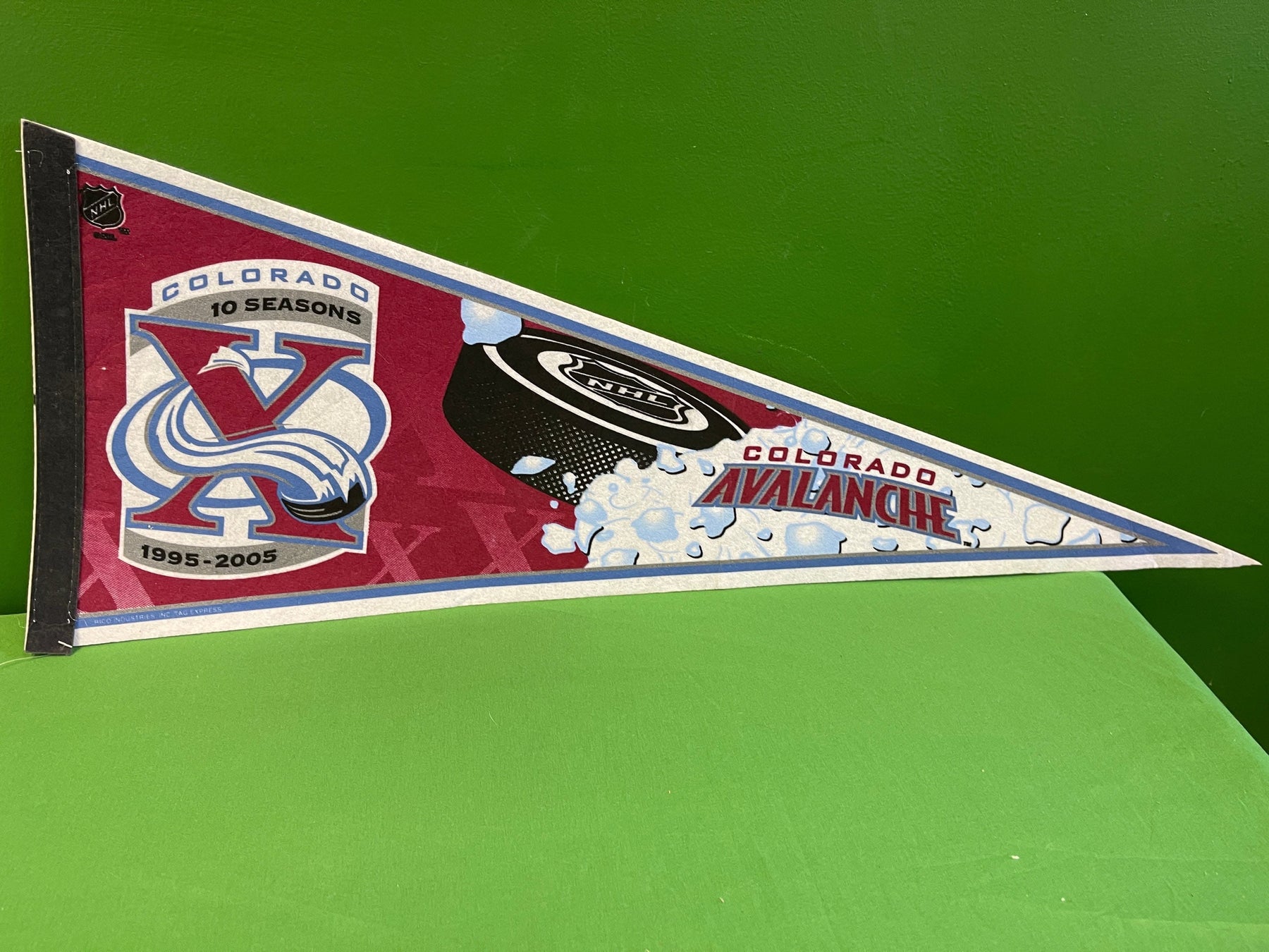 NHL Colorado Avalanche 2005 10 Seasons Pennant