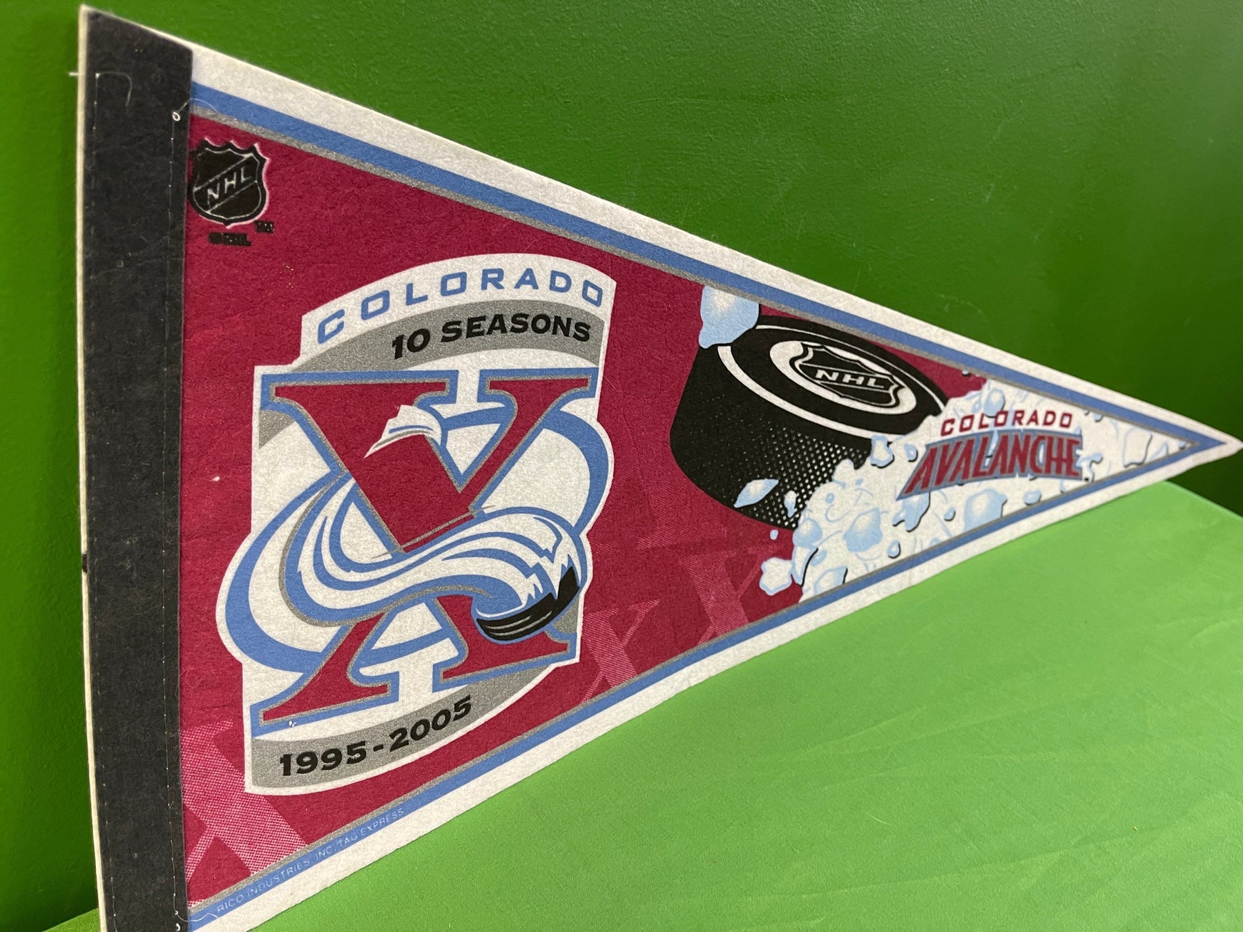 NHL Colorado Avalanche 2005 10 Seasons Pennant