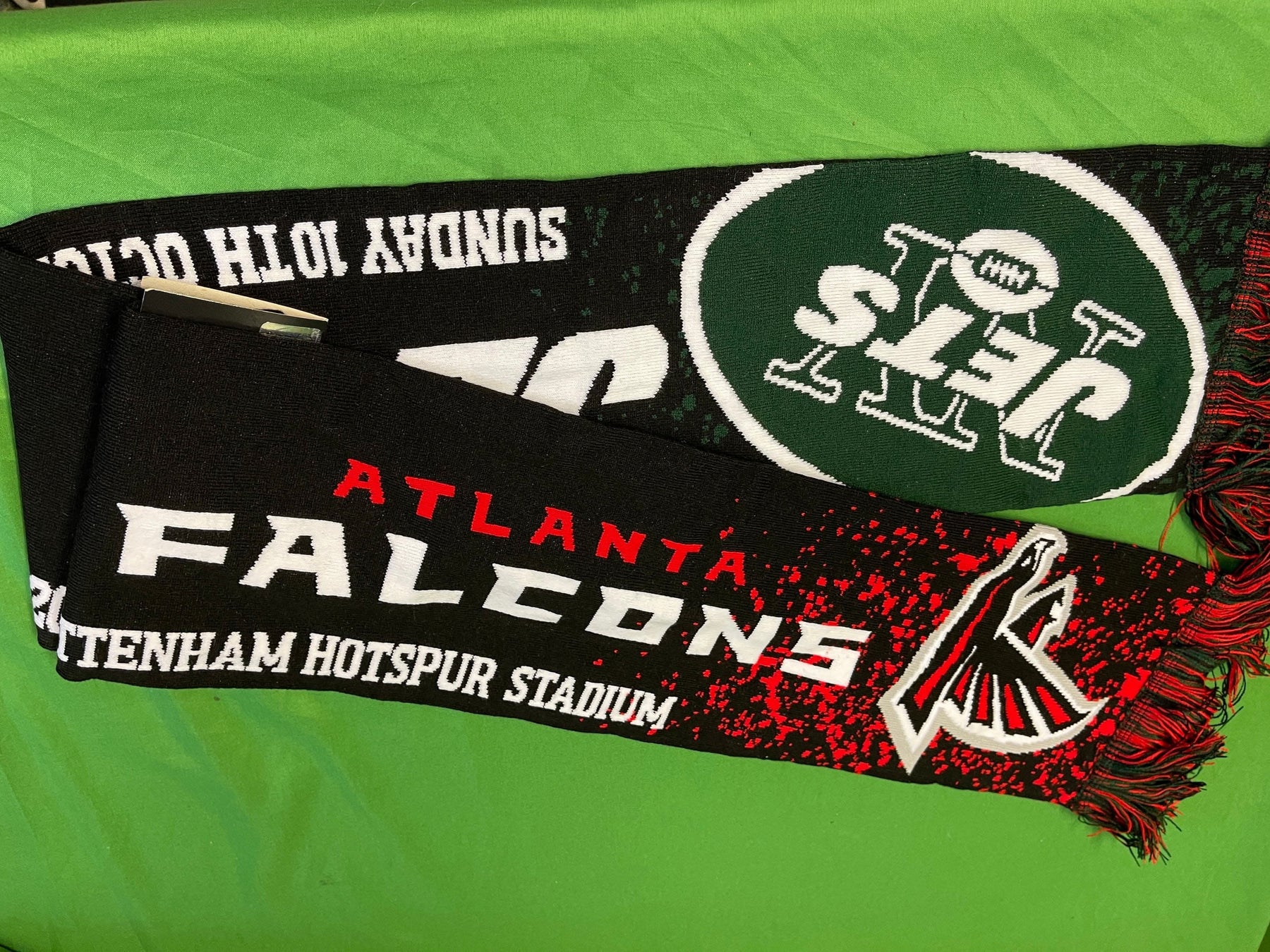 NFL Atlanta Falcons vs New York Jets 2021 International Series Scarf NWT