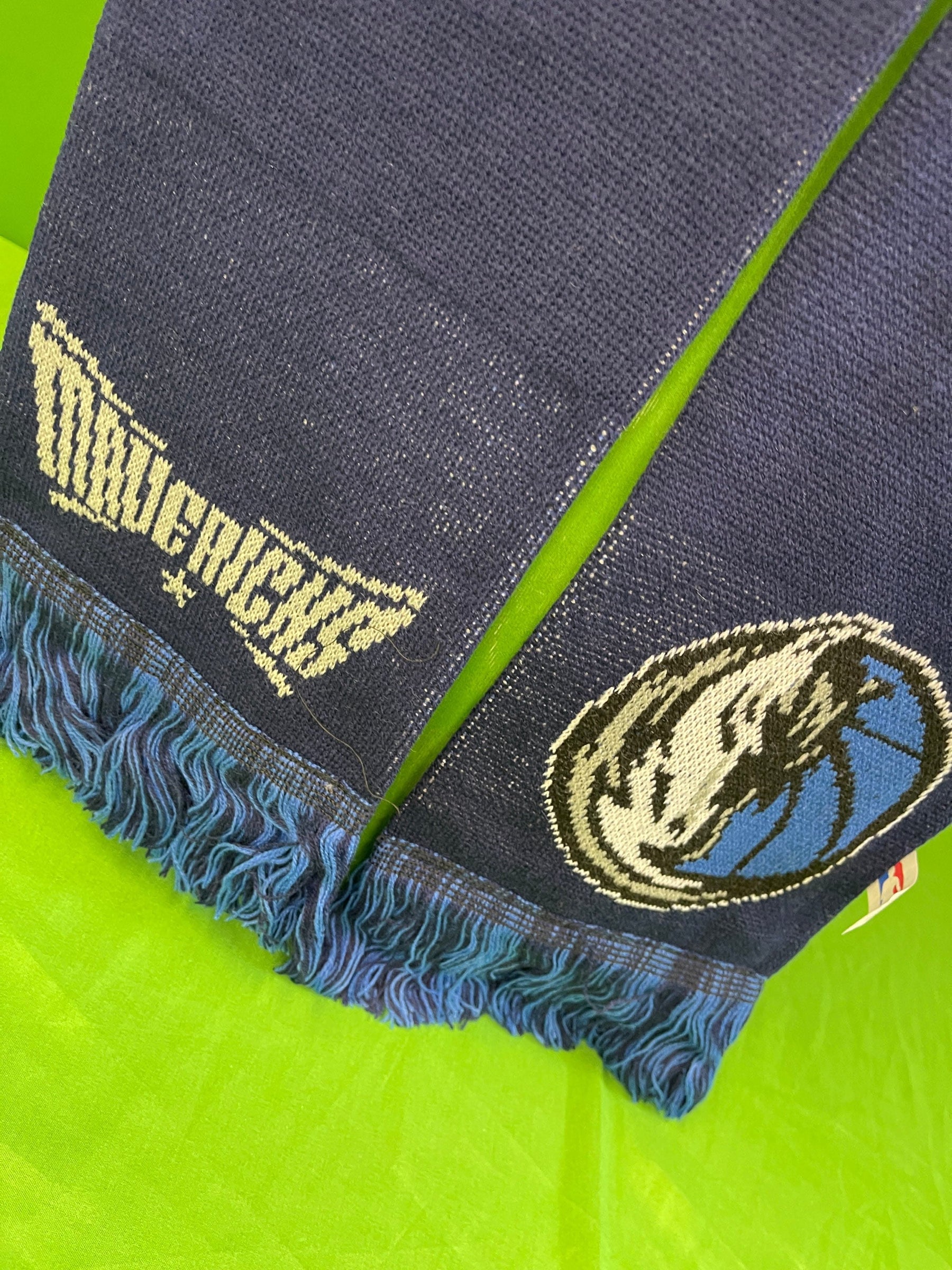 NBA Dallas Mavericks FOCO Wordmark Design Acrylic Scarf NWT