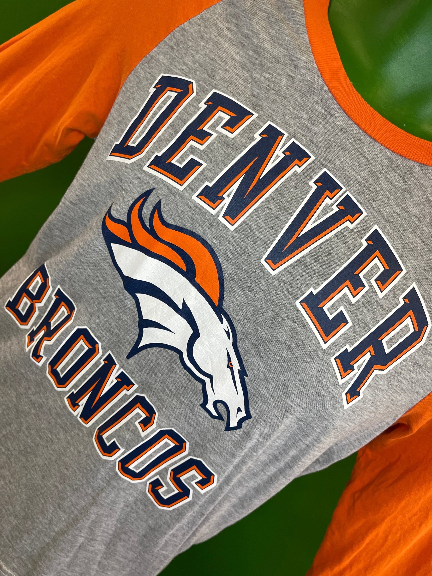 NFL Denver Broncos Raglan L/S T-Shirt Youth Large 14-16