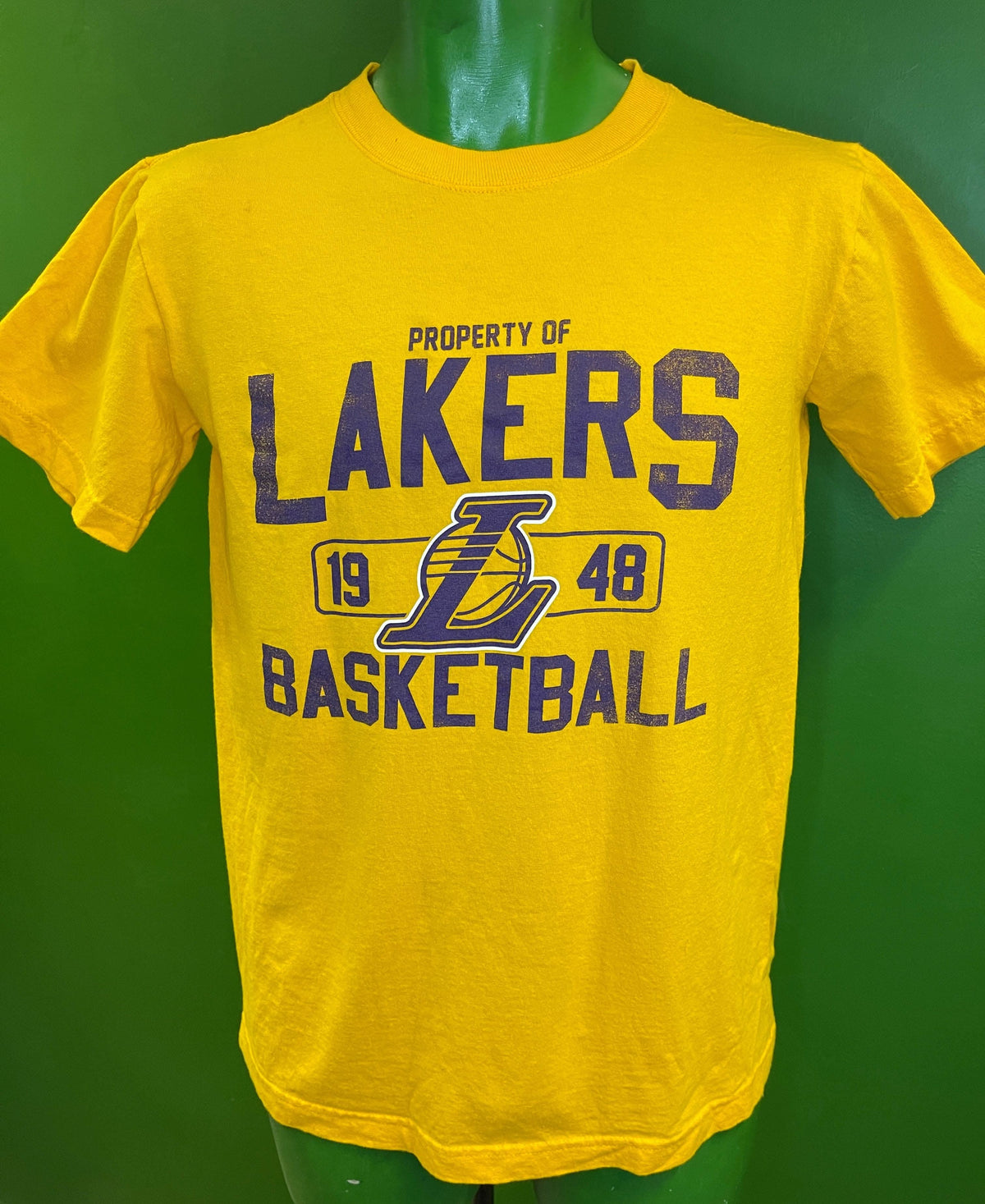 NBA Los Angeles Lakers "Property Of" T-Shirt Men's Small