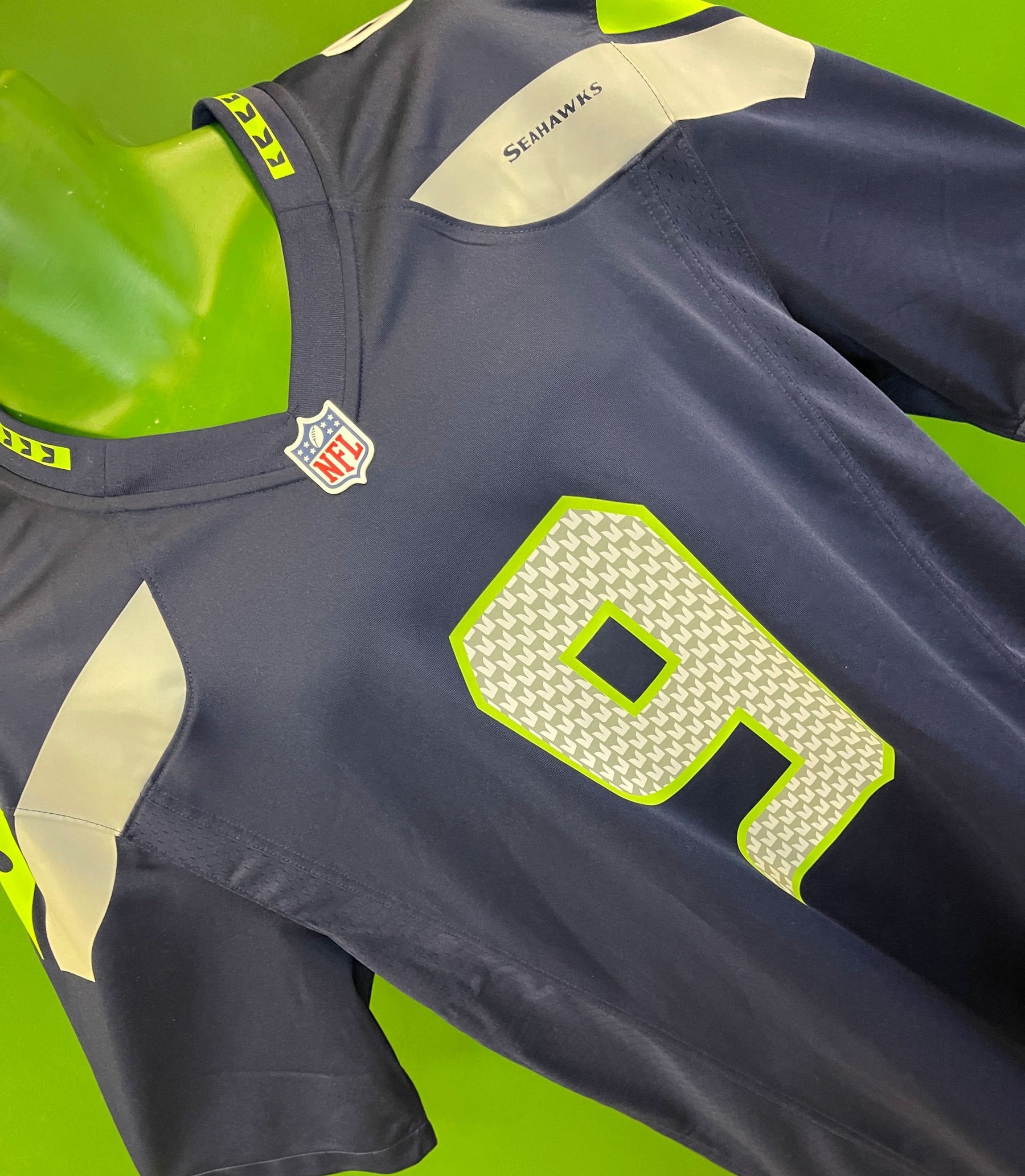 NFL Seattle Seahawks Kenneth Walker III #9 Game Jersey Men's Large NWT