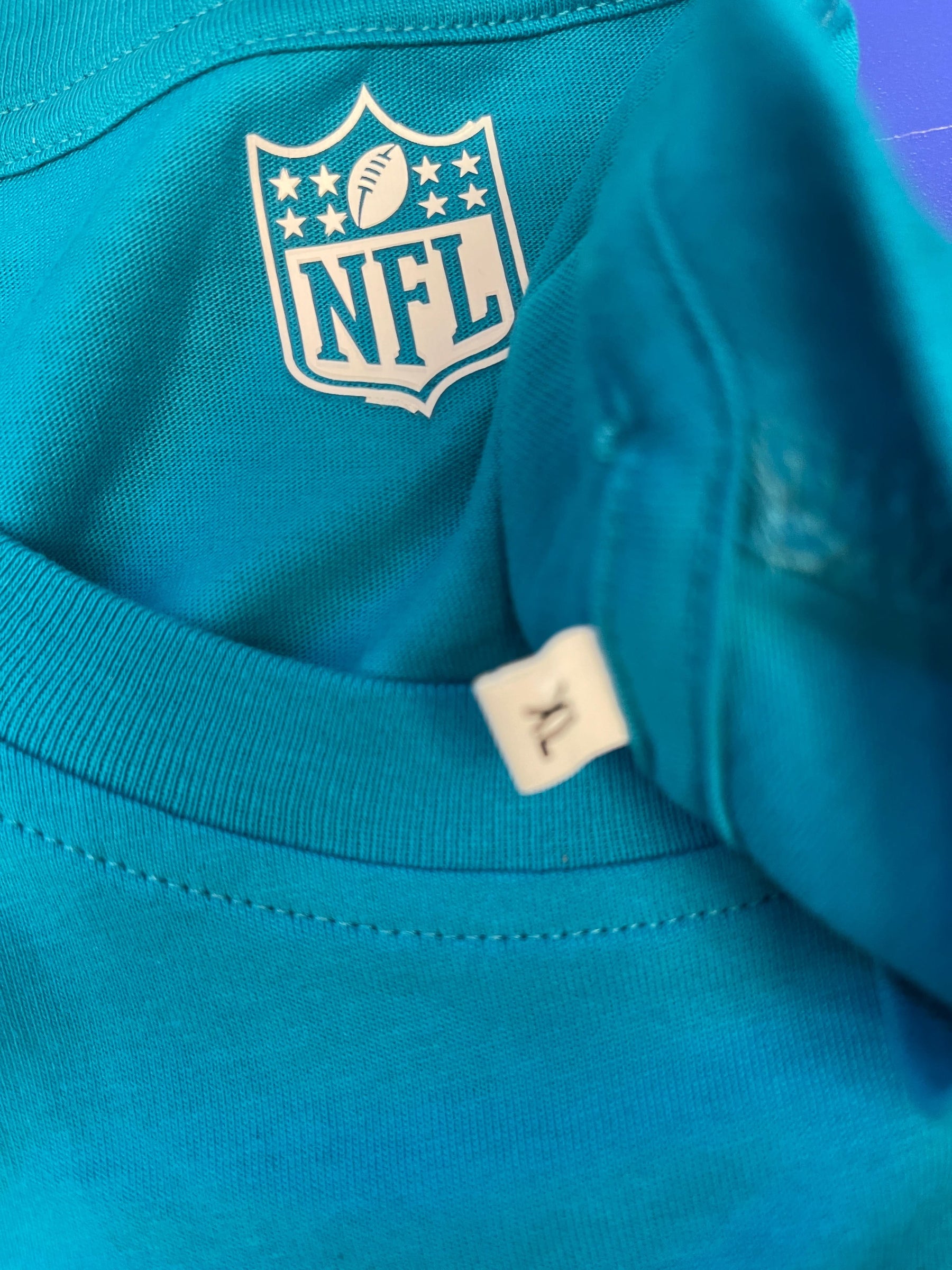NFL Miami Dolphins Bright Aqua T-Shirt Men's X-Large NWOT