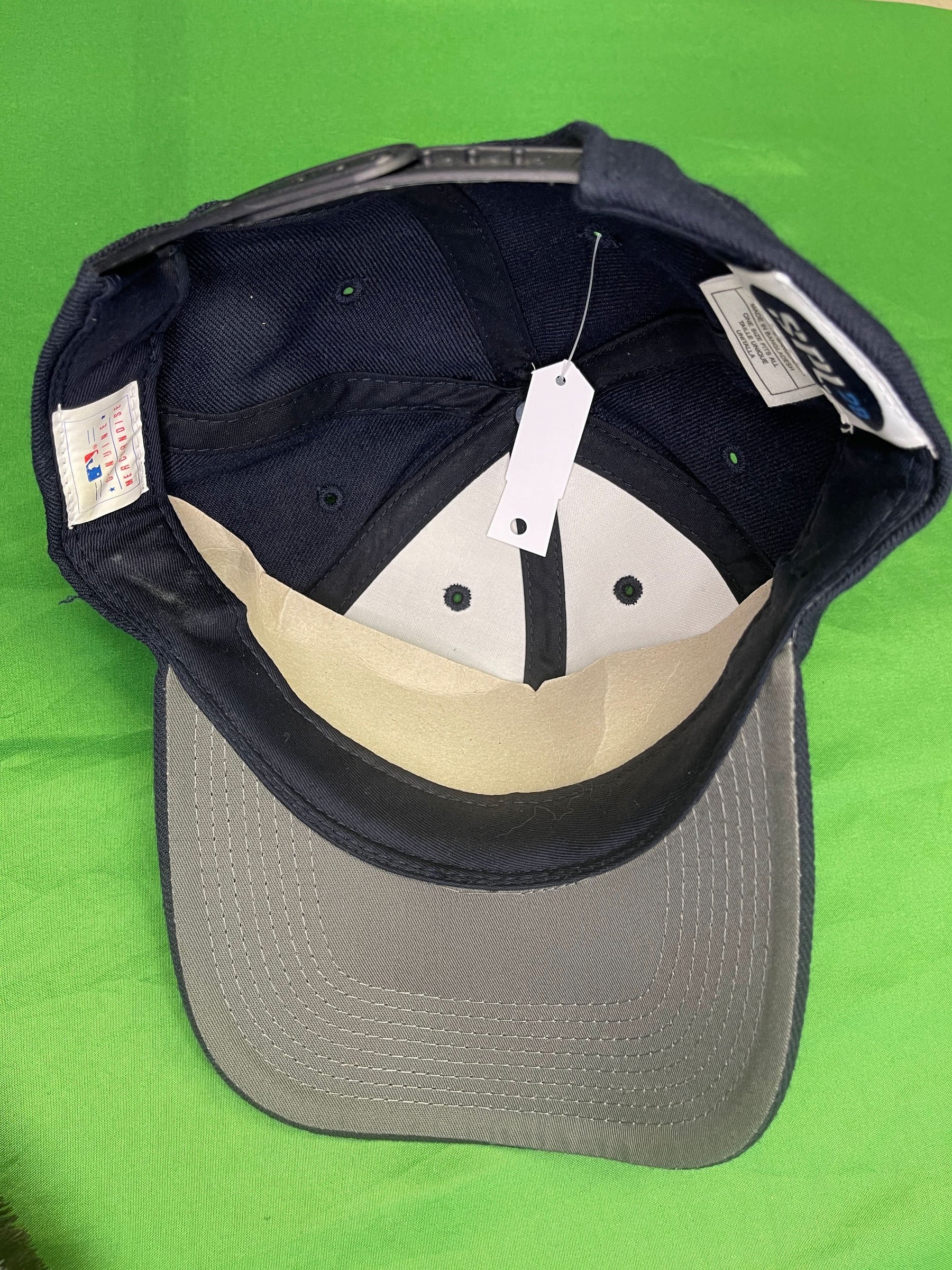 MLB New York Yankees Navy Acrylic/Wool Snapback Hat/Cap OSFM NWOT