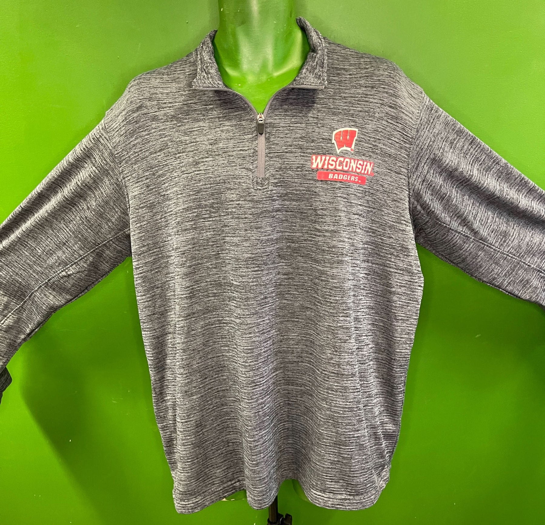 NCAA Wisconsin Badgers Pro Edge Space Dye 1/4-Zip Pullover Men's X-Large