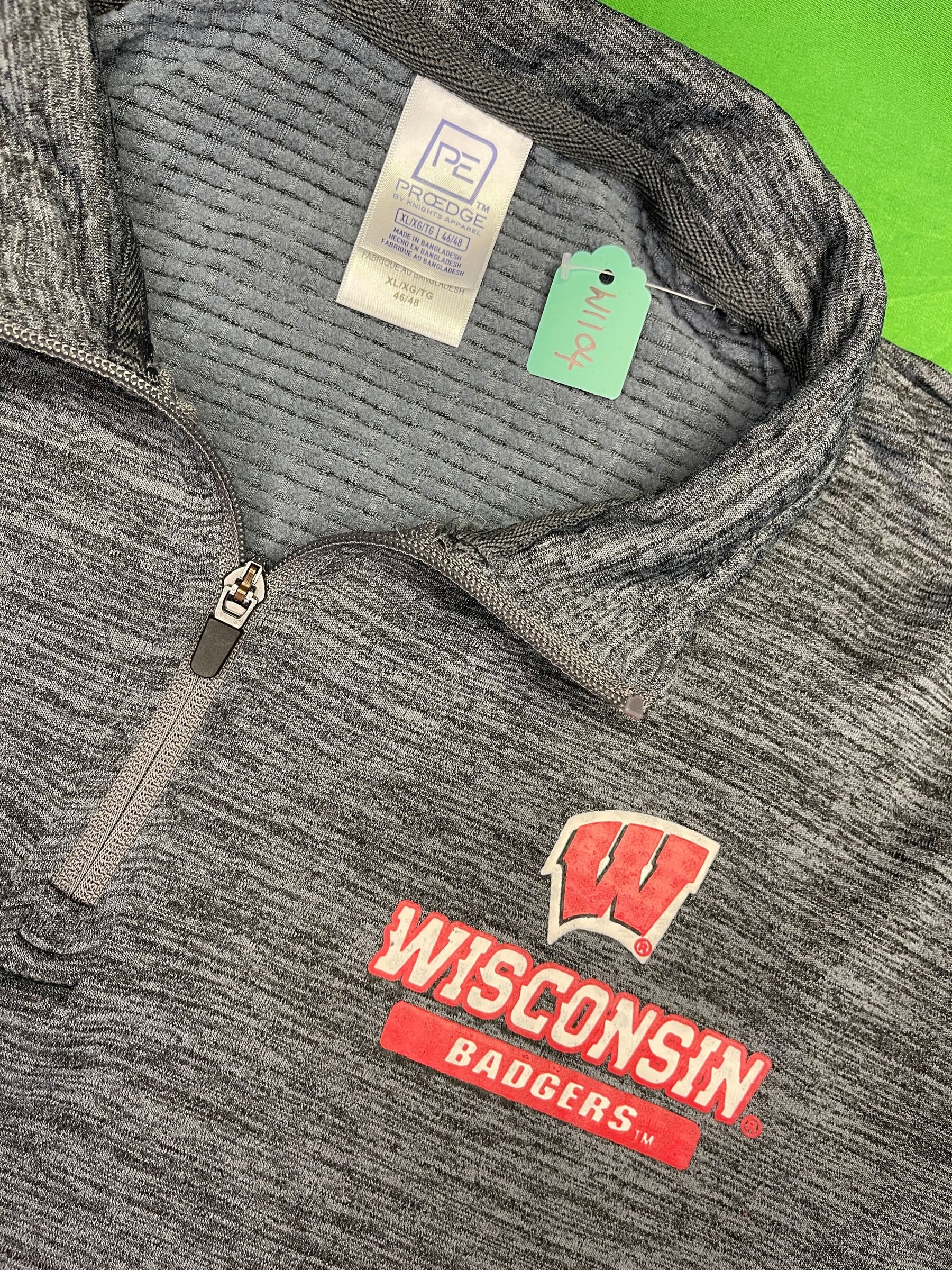 NCAA Wisconsin Badgers Pro Edge Space Dye 1/4-Zip Pullover Men's X-Large