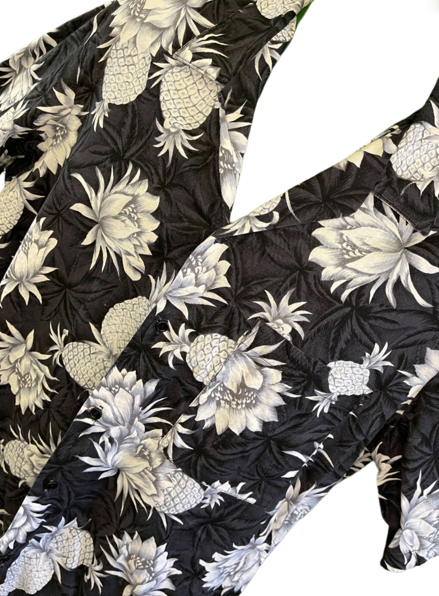 Made in Hawaii Charcoal Grey Pineapple Hawaiian Aloha Shirt Men's Large