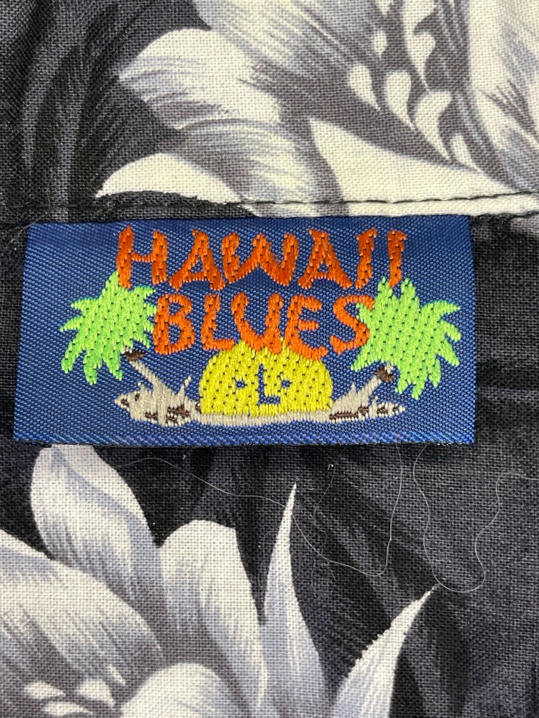 Made in Hawaii Charcoal Grey Pineapple Plant Hawaiian Aloha Shirt Men's Large