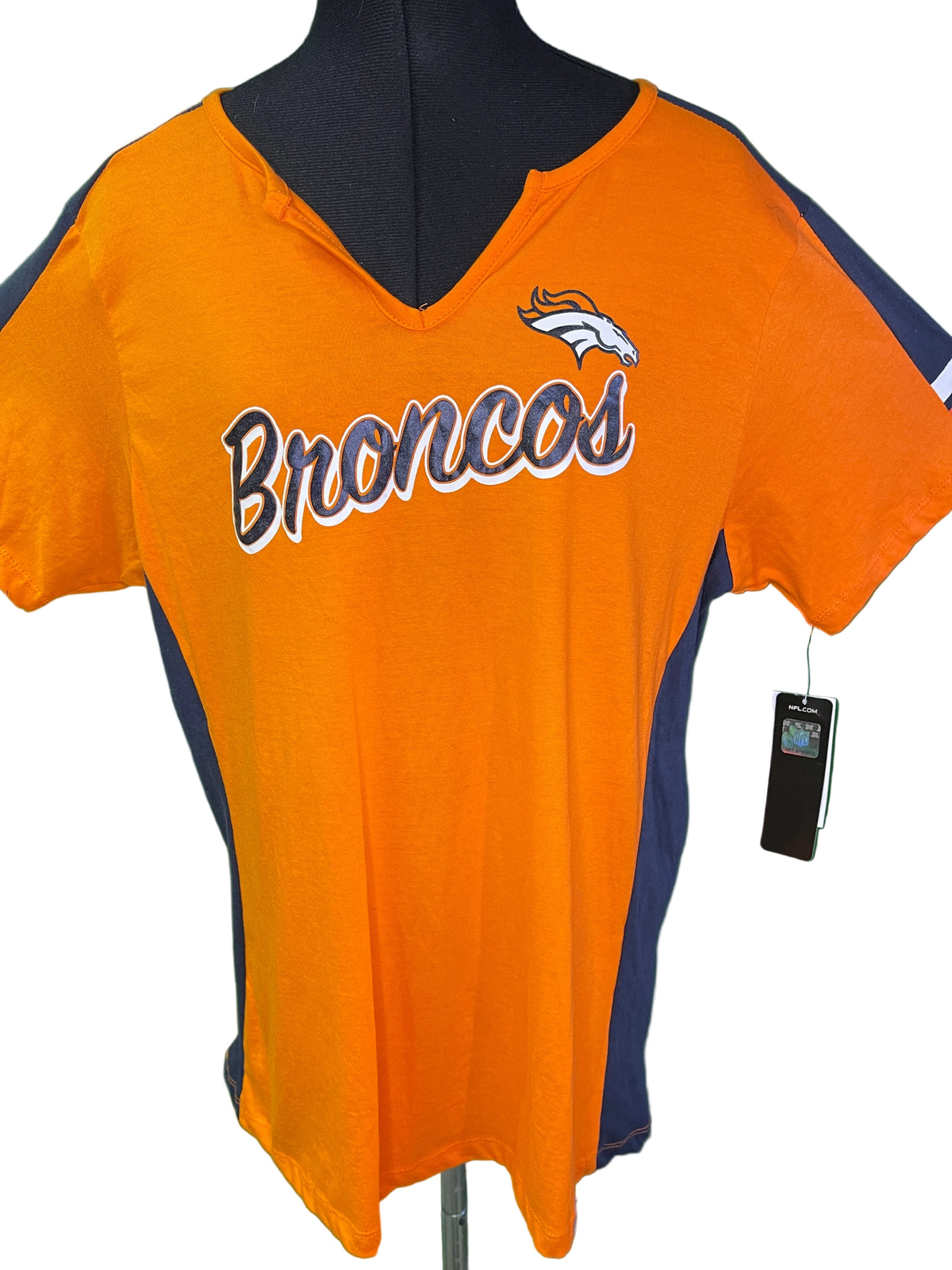 NFL Denver Broncos V-Neck Short Sleeve Shirt NWT Women's X-Large