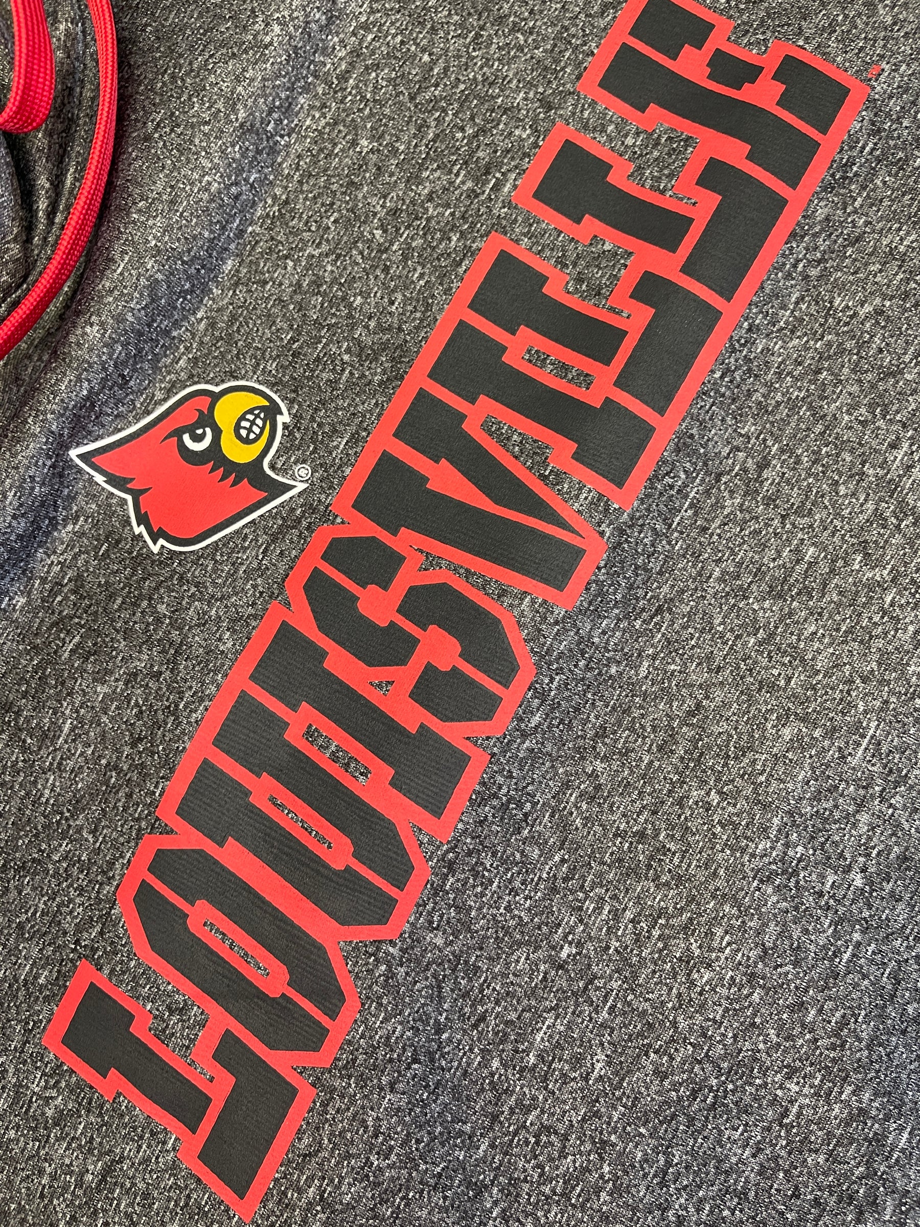 NCAA Louisville Cardinals Champion Heathered Grey Pullover Hoodie Men's Medium
