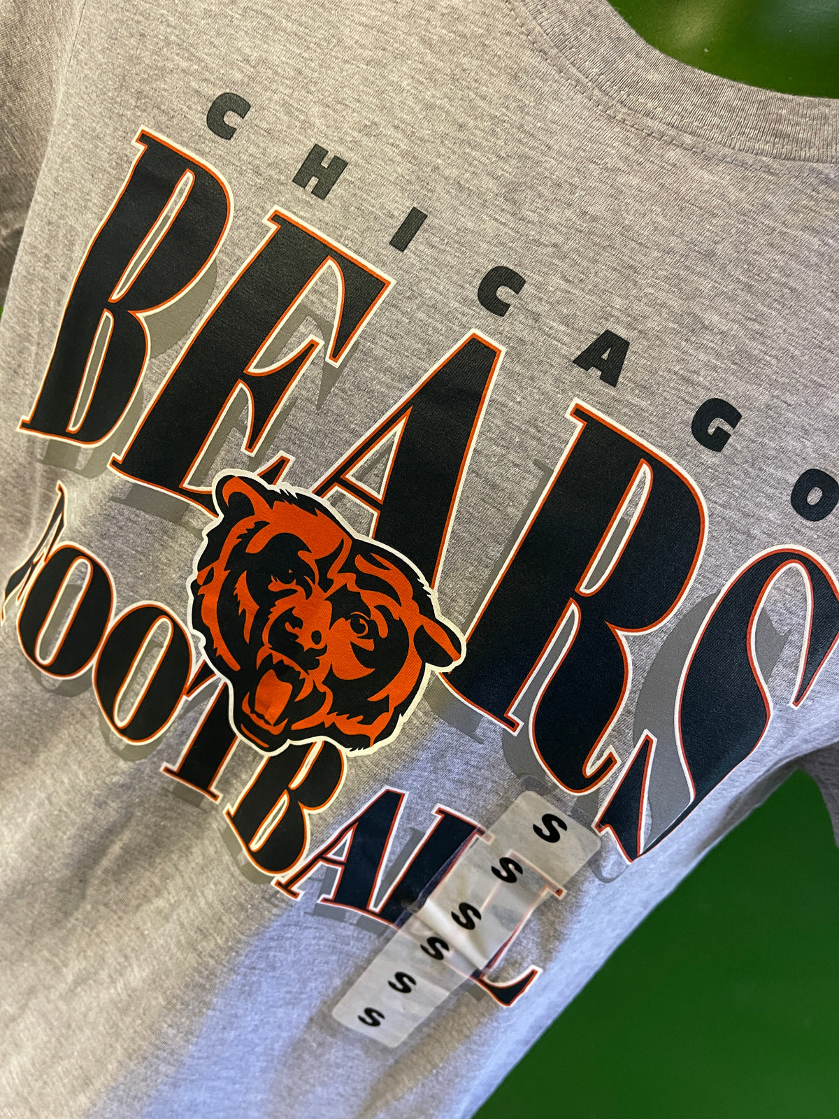 NFL Chicago Bears Grey Short Sleeve T-Shirt Men's Small NWT