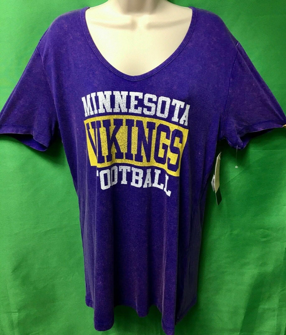NFL Minnesota Vikings Purple Garment Dyed Soft T-Shirt Women's Large NWT