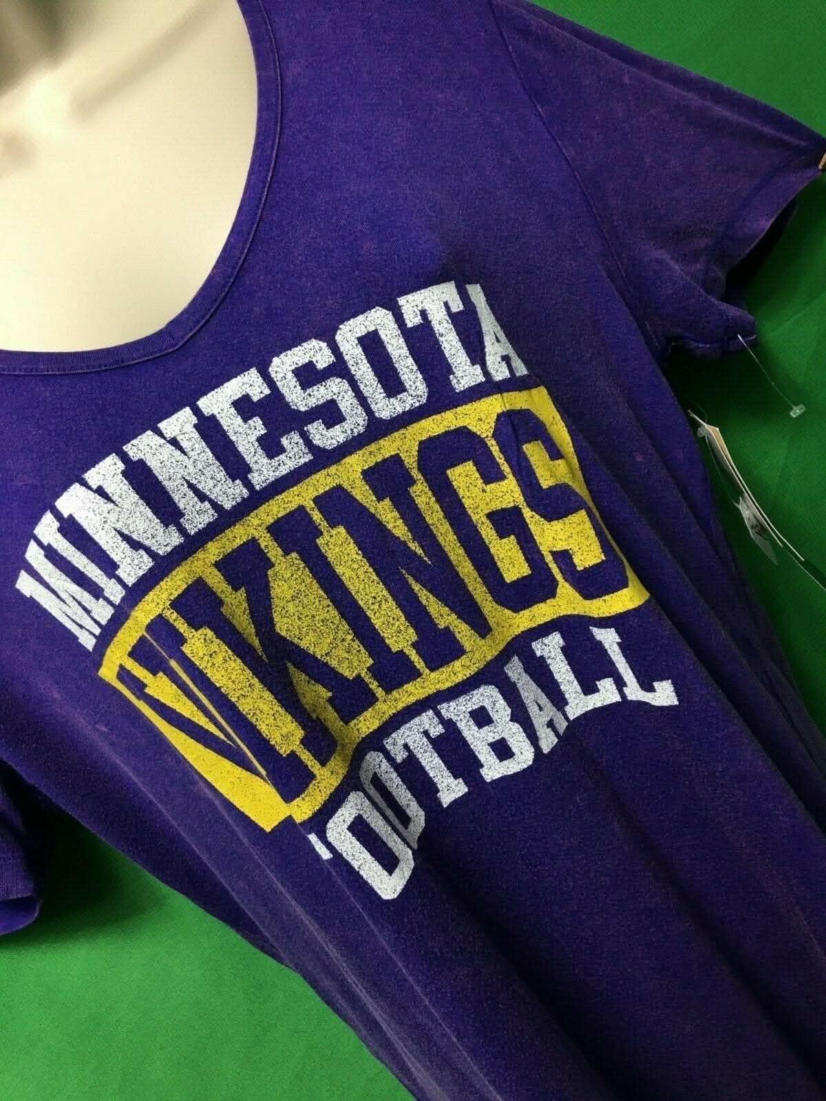 NFL Minnesota Vikings Purple Garment Dyed Soft T-Shirt Women's Large NWT