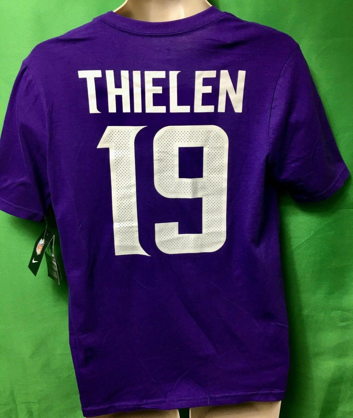 NFL Minnesota Vikings Adam Thielen #19 T-Shirt Youth X-Large NWT