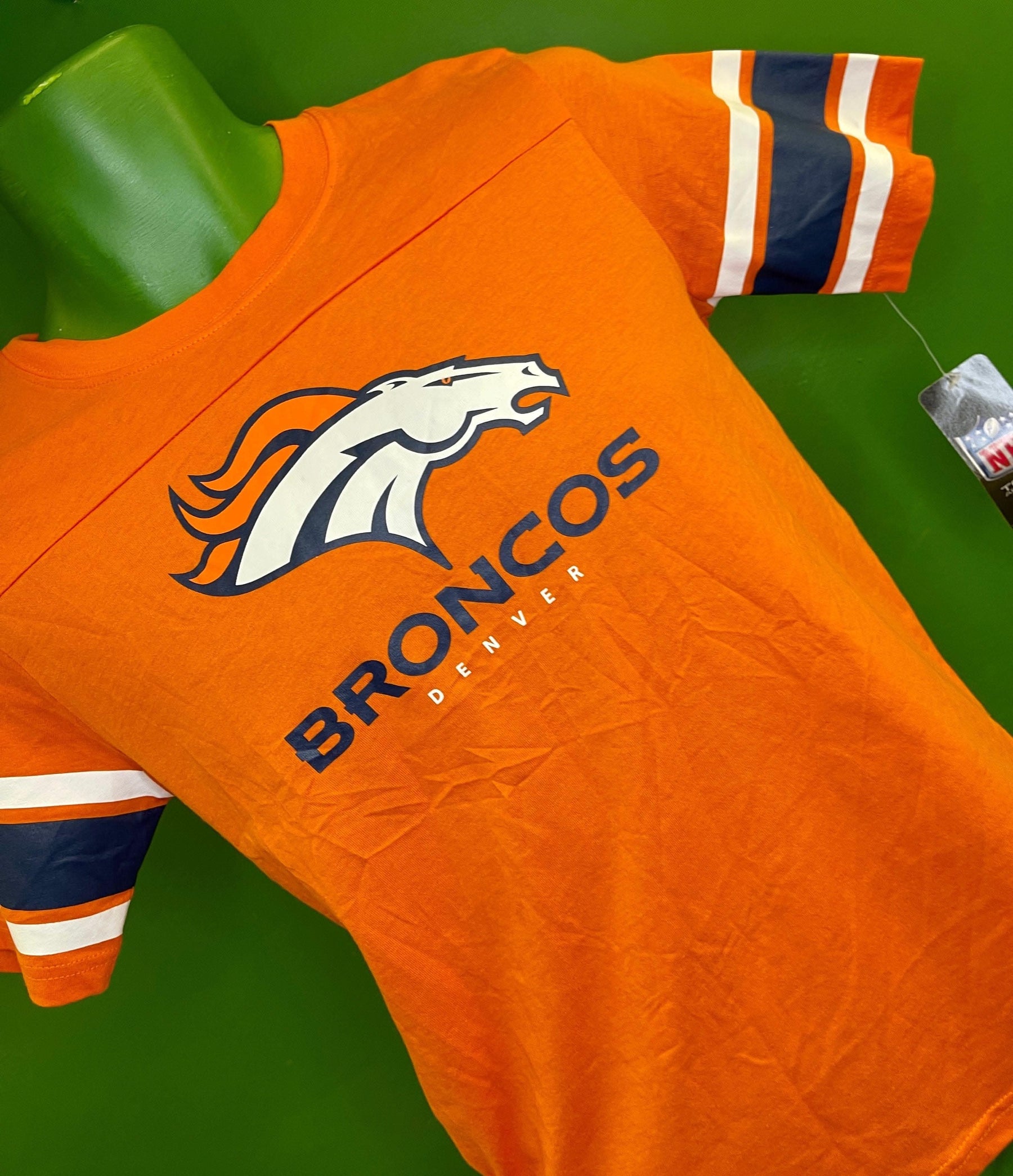 NFL Denver Broncos Orange T-Shirt Youth Medium 10-12 NWT
