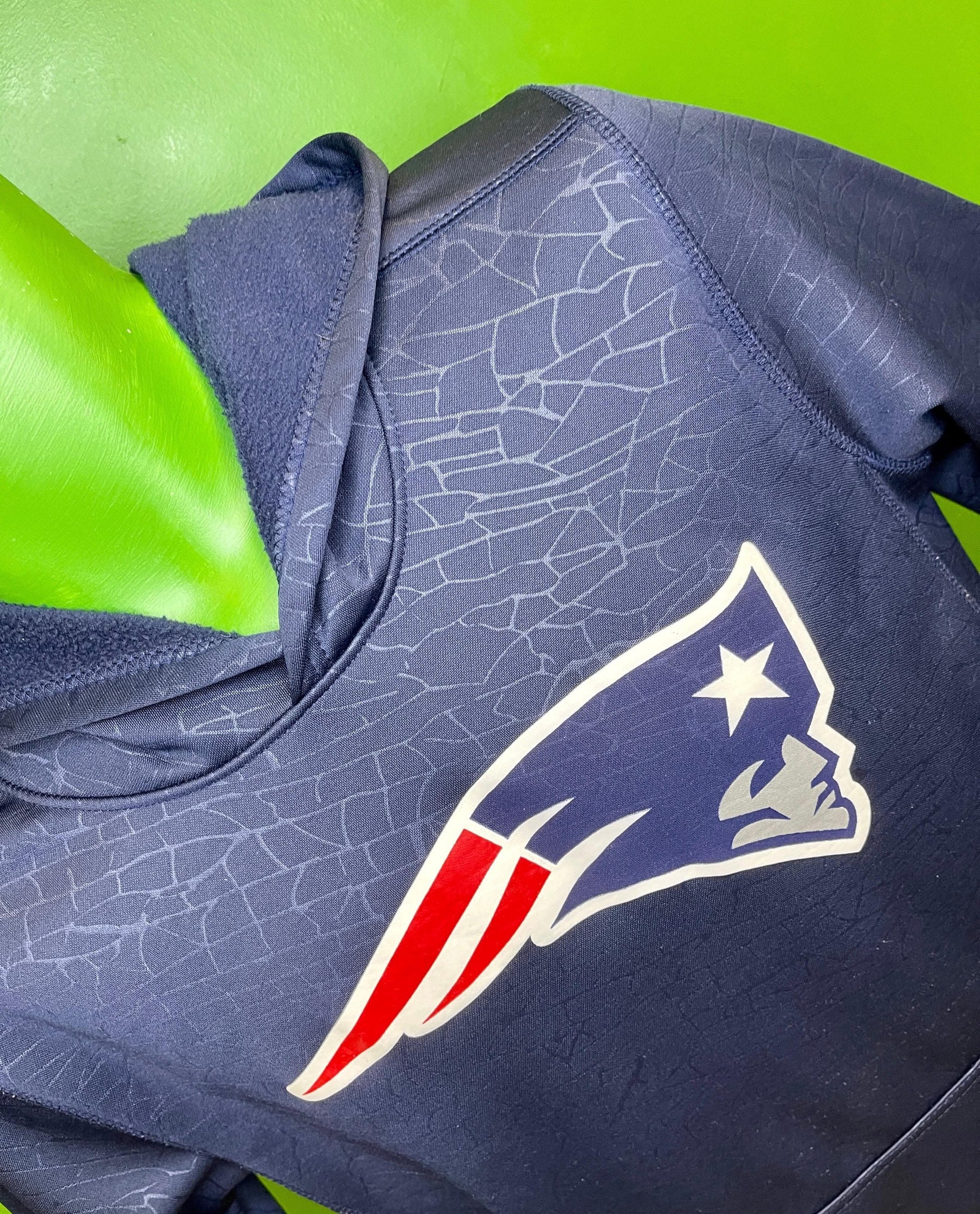 NFL New England Patriots Pullover Hoodie Youth Large 14-16