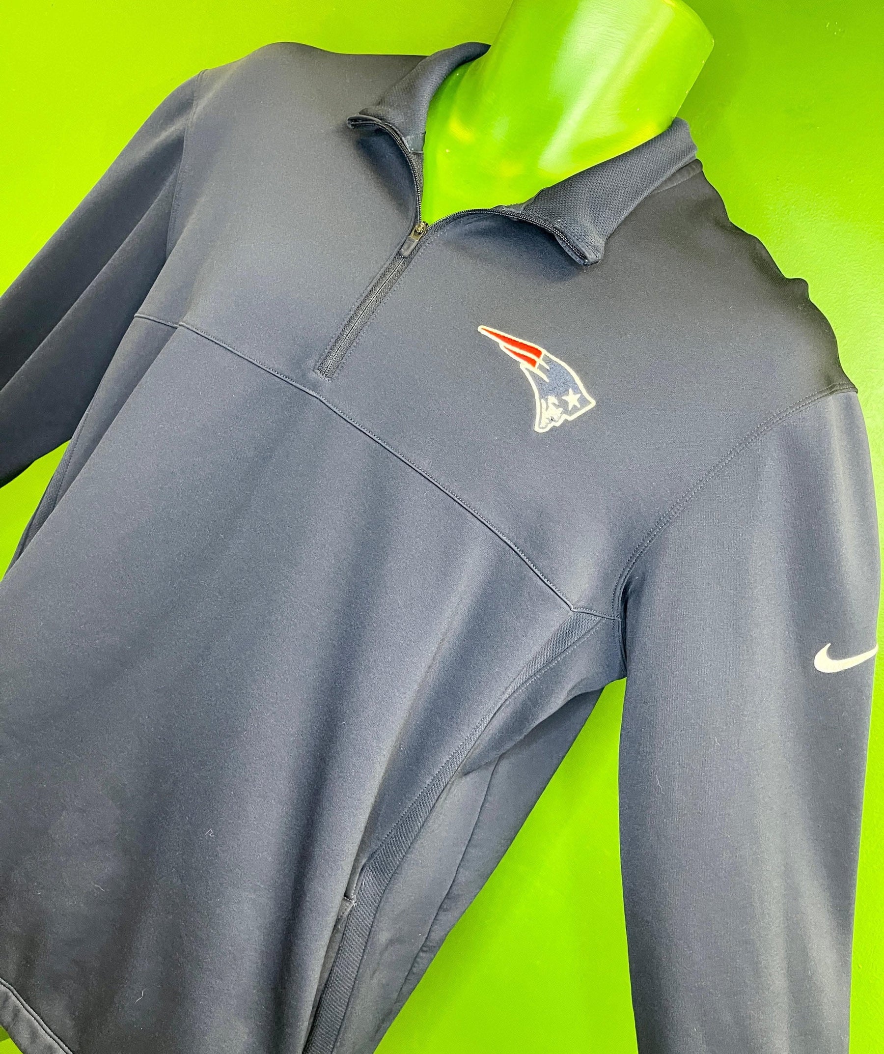 NFL New England Patriots Golf 1/4 Zip Jacket Women's Medium