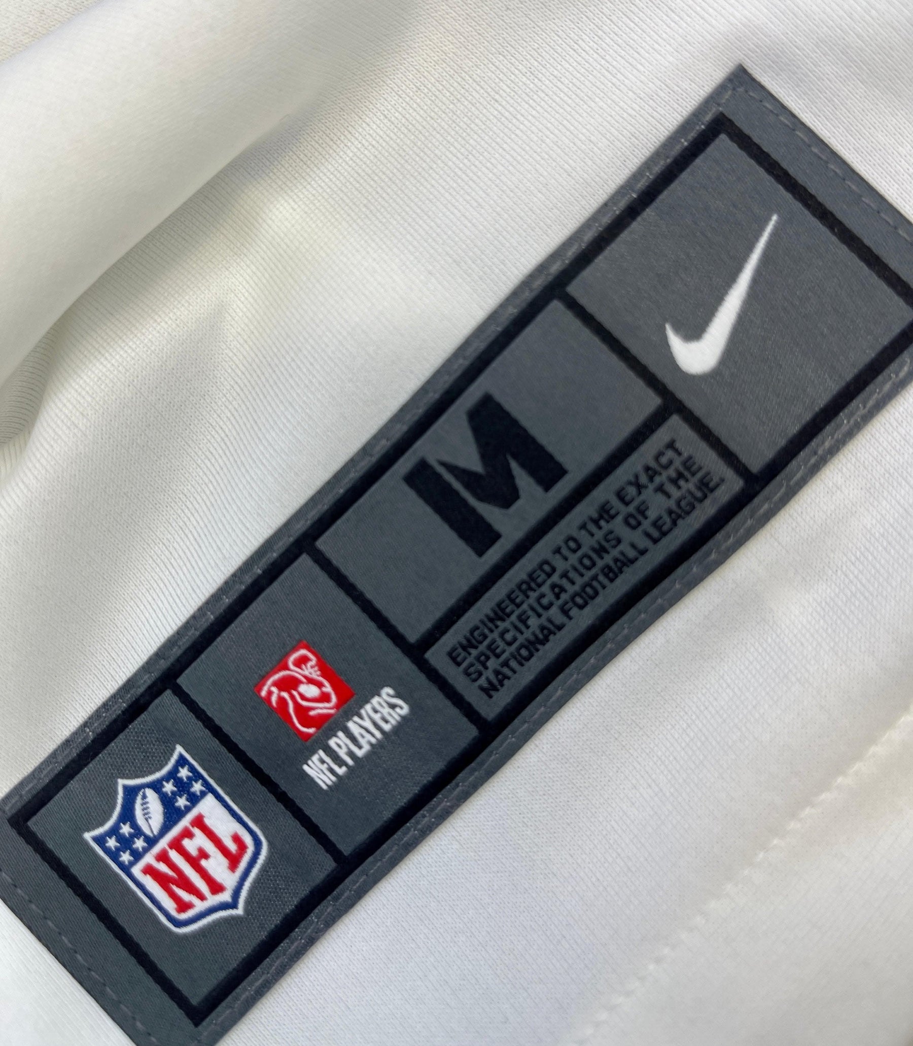 NFL Los Angeles Chargers Justin Herbert #10 Game Jersey Men's Medium NWT