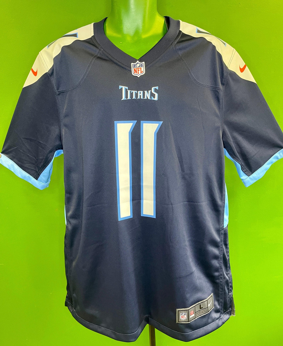 NFL Tennessee Titans AJ Brown #11 Game Jersey Men's Medium NWT