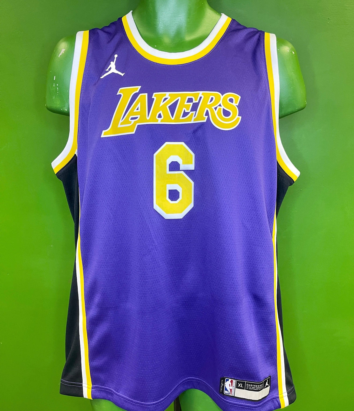 NBA Los Angeles Lakers LeBron James #6 2021/22 Player Jersey Youth X-Large 18-20 NWT