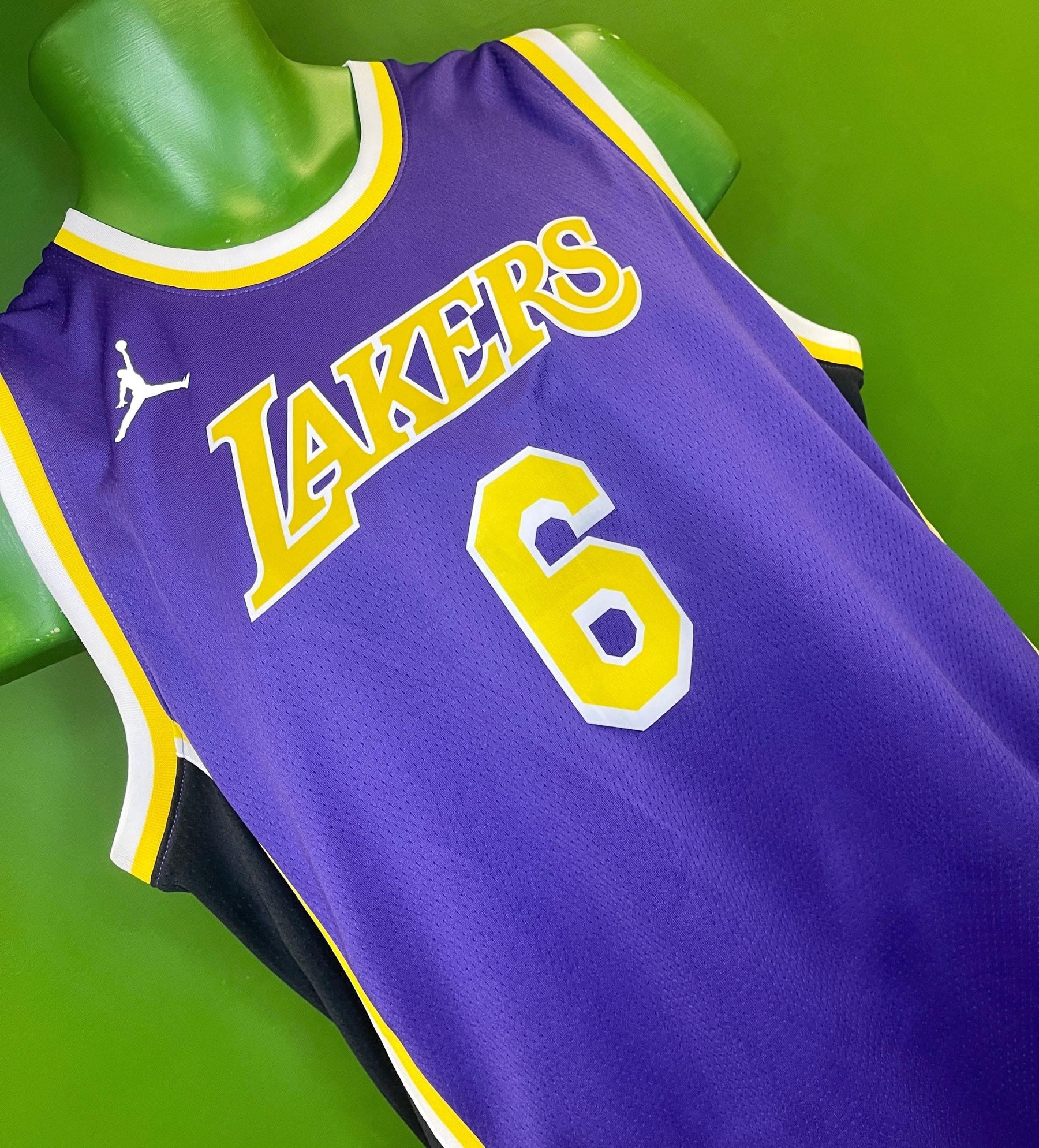 NBA Los Angeles Lakers LeBron James #6 2021/22 Player Jersey Youth X-Large 18-20 NWT