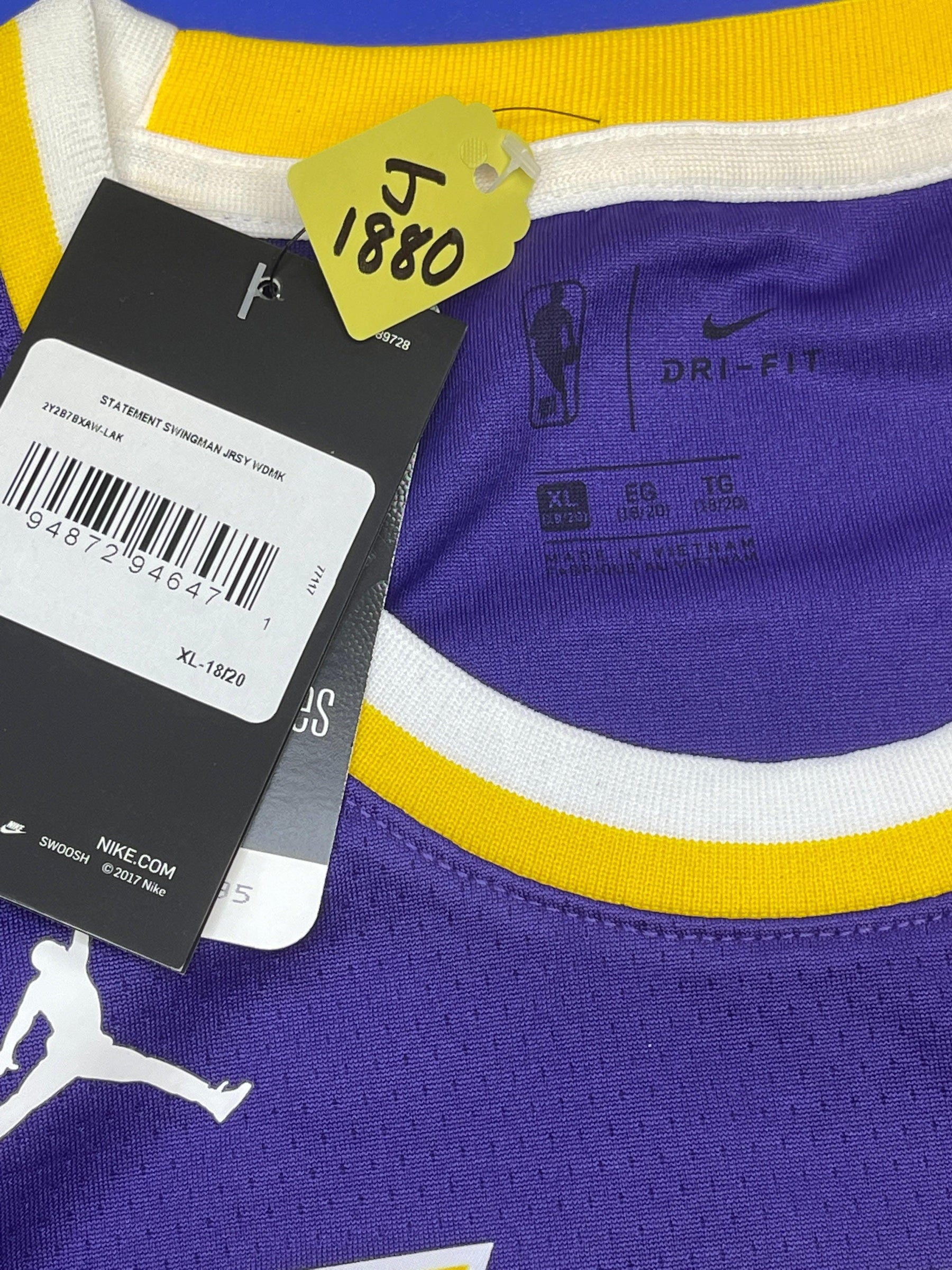 NBA Los Angeles Lakers LeBron James #6 2021/22 Player Jersey Youth X-Large 18-20 NWT