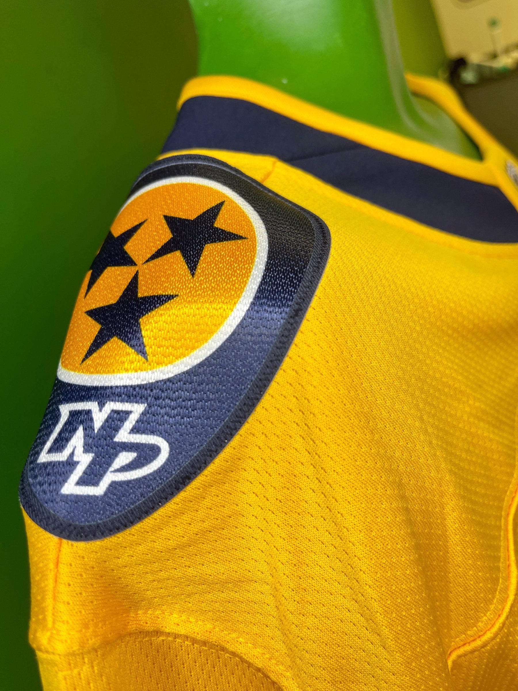 NHL Nashville Predators Fanatics Breakaway Jersey Stitched Men's Large NWT