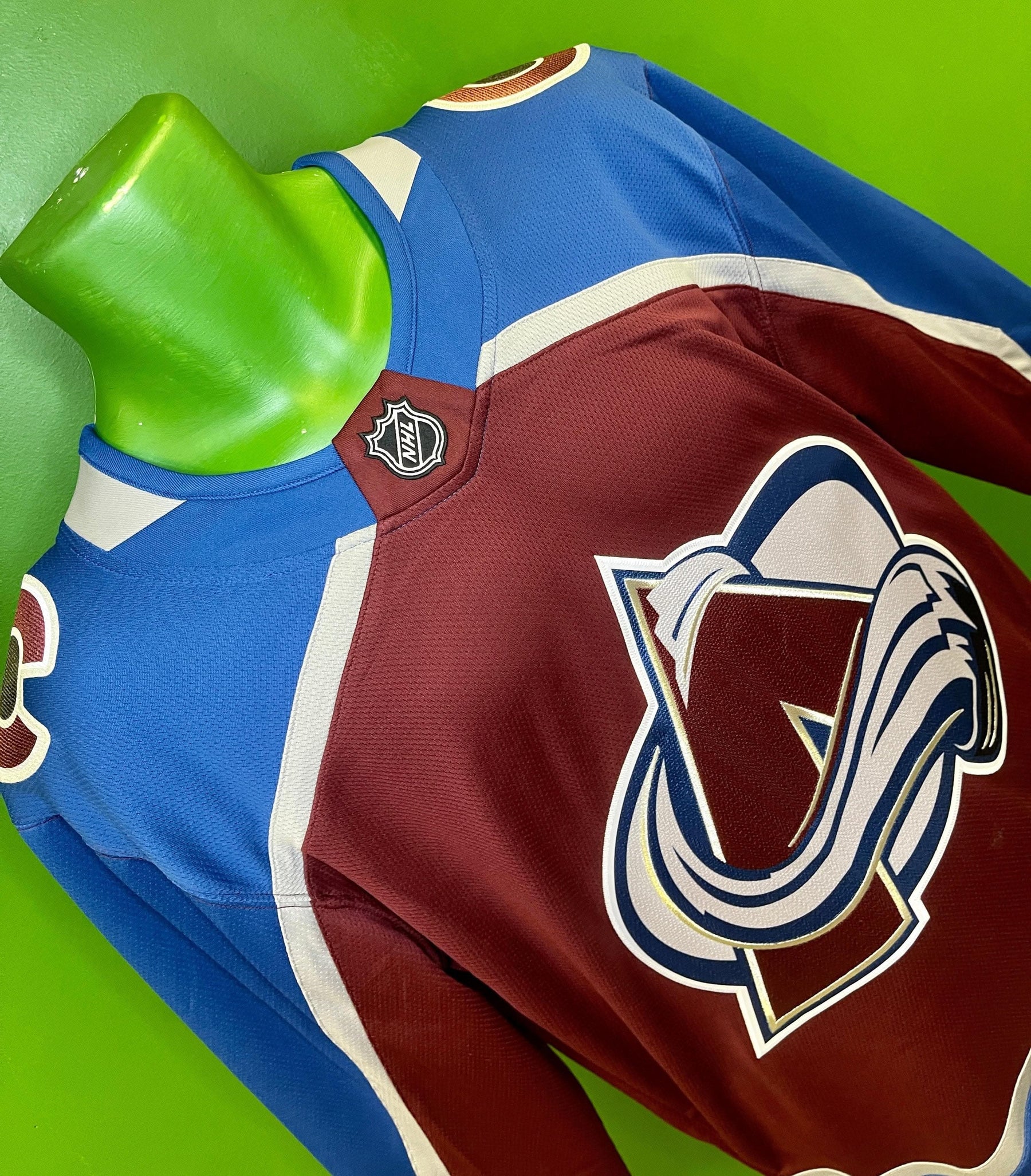 NHL Colorado Avalanche Fanatics Breakaway Jersey Stitched Men's Small NWT