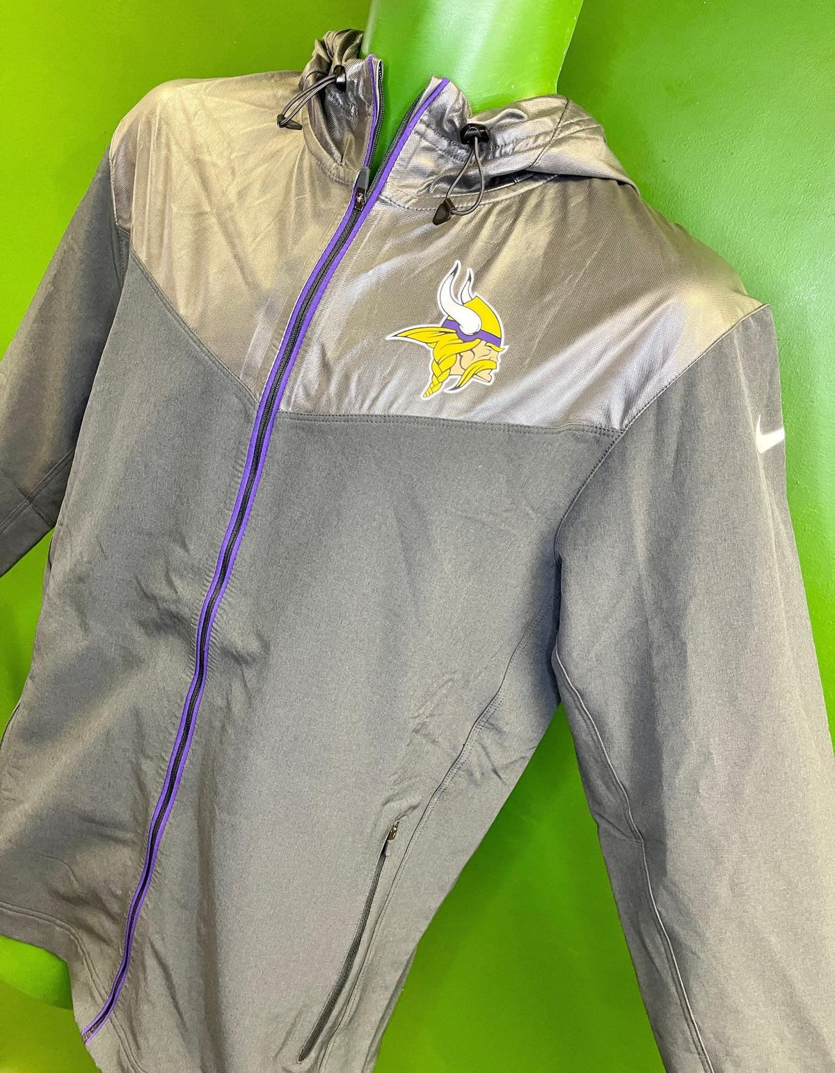 NFL Minnesota Vikings On-Field Windbreaker/Jacket Men's Small