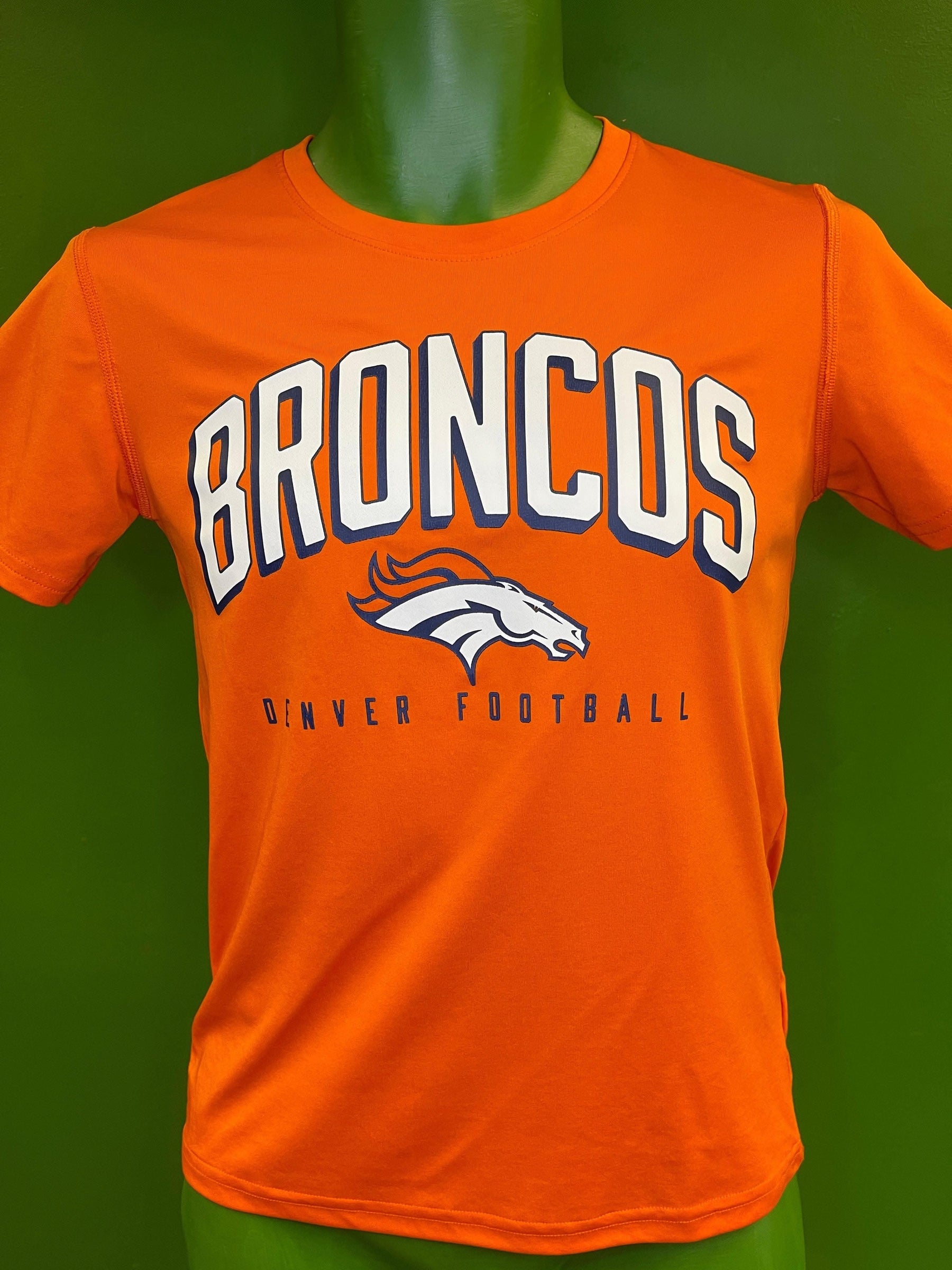 NFL Denver Broncos Wicking-Style T-Shirt Youth Medium 10-12