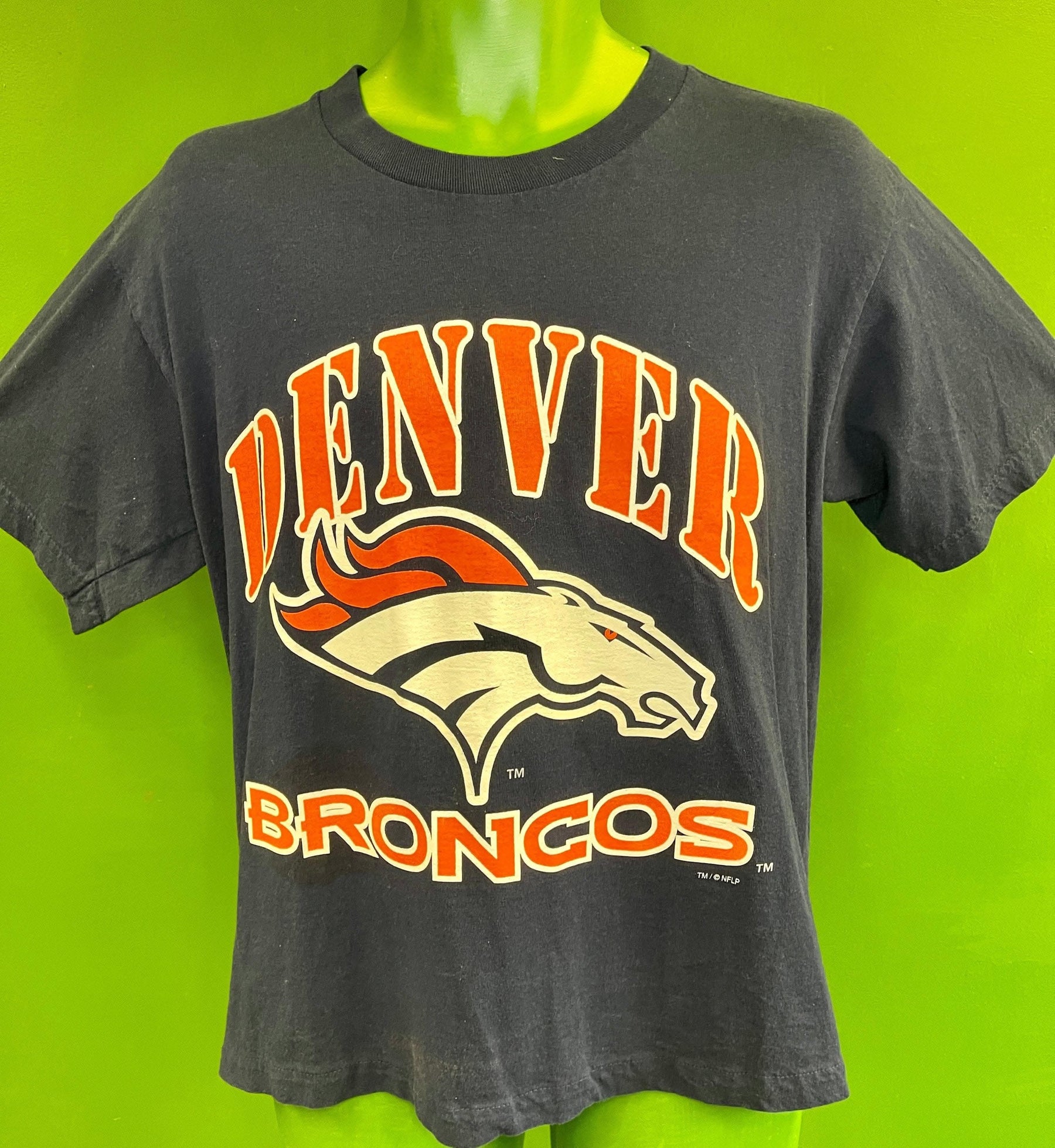 NFL Denver Broncos Terrell Davis #30 Vintage T-Shirt Men's Medium