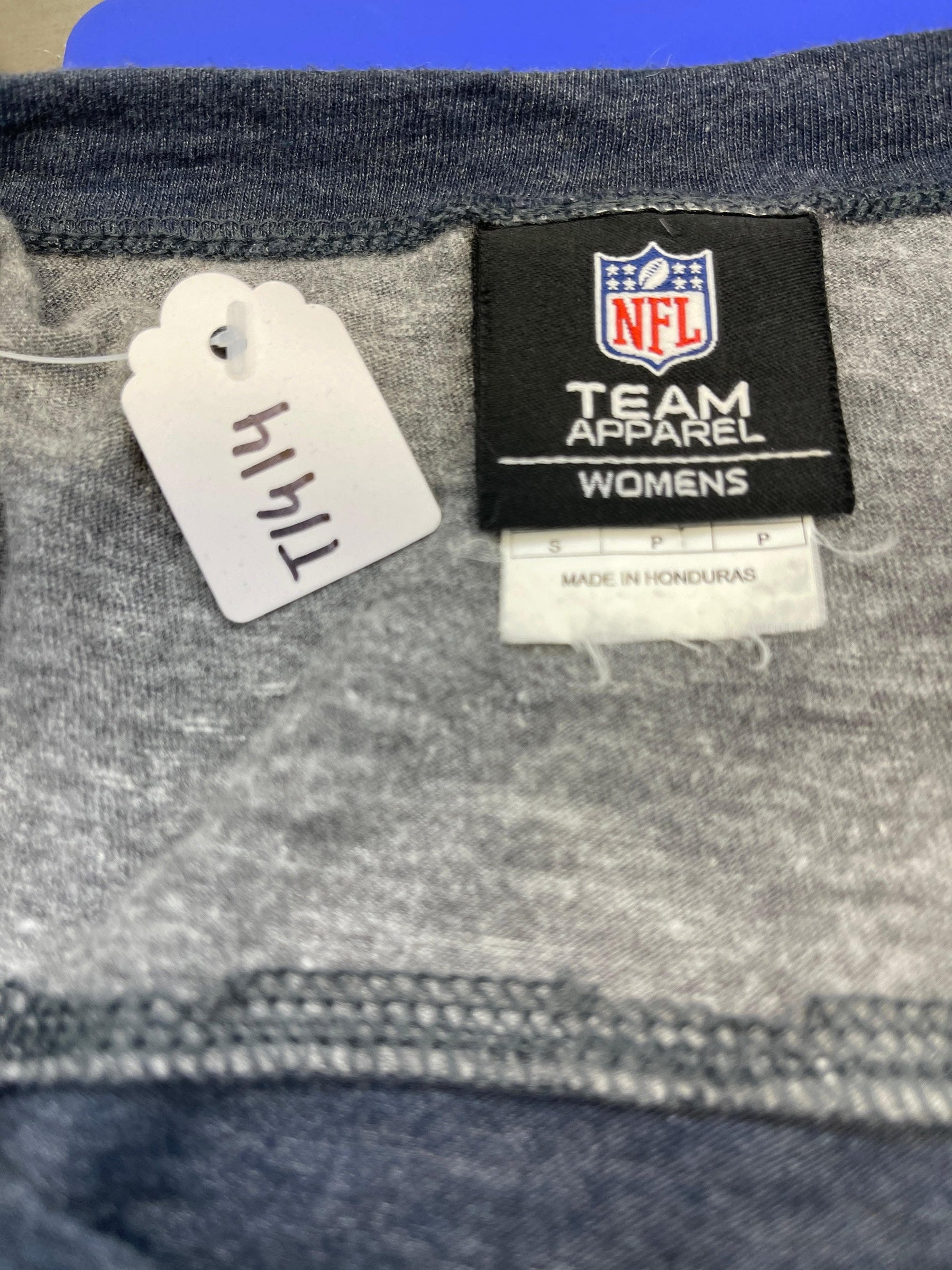 NFL Denver Broncos Long Sleeve Grey T-Shirt Women's Small