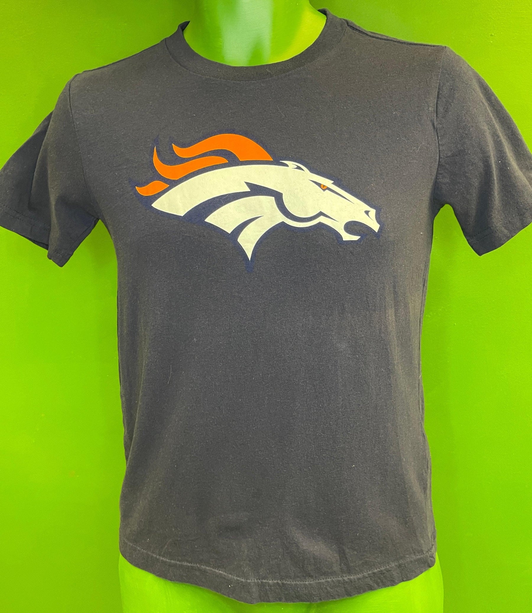 NFL Denver Broncos 100% Cotton Blue T-Shirt Youth Medium 10-12