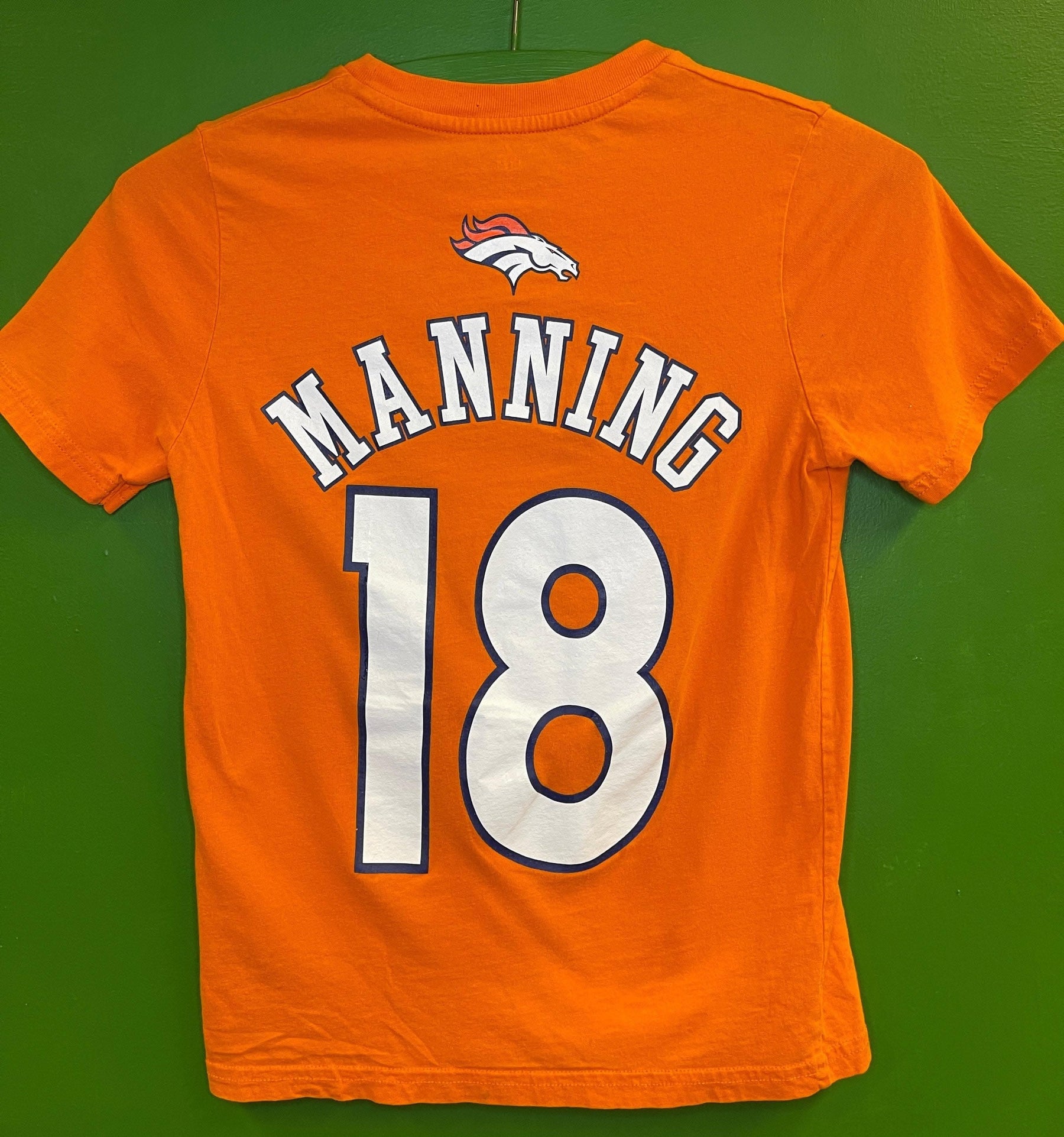 NFL Denver Broncos Peyton Manning #18 100% Cotton T-Shirt Youth Small 8