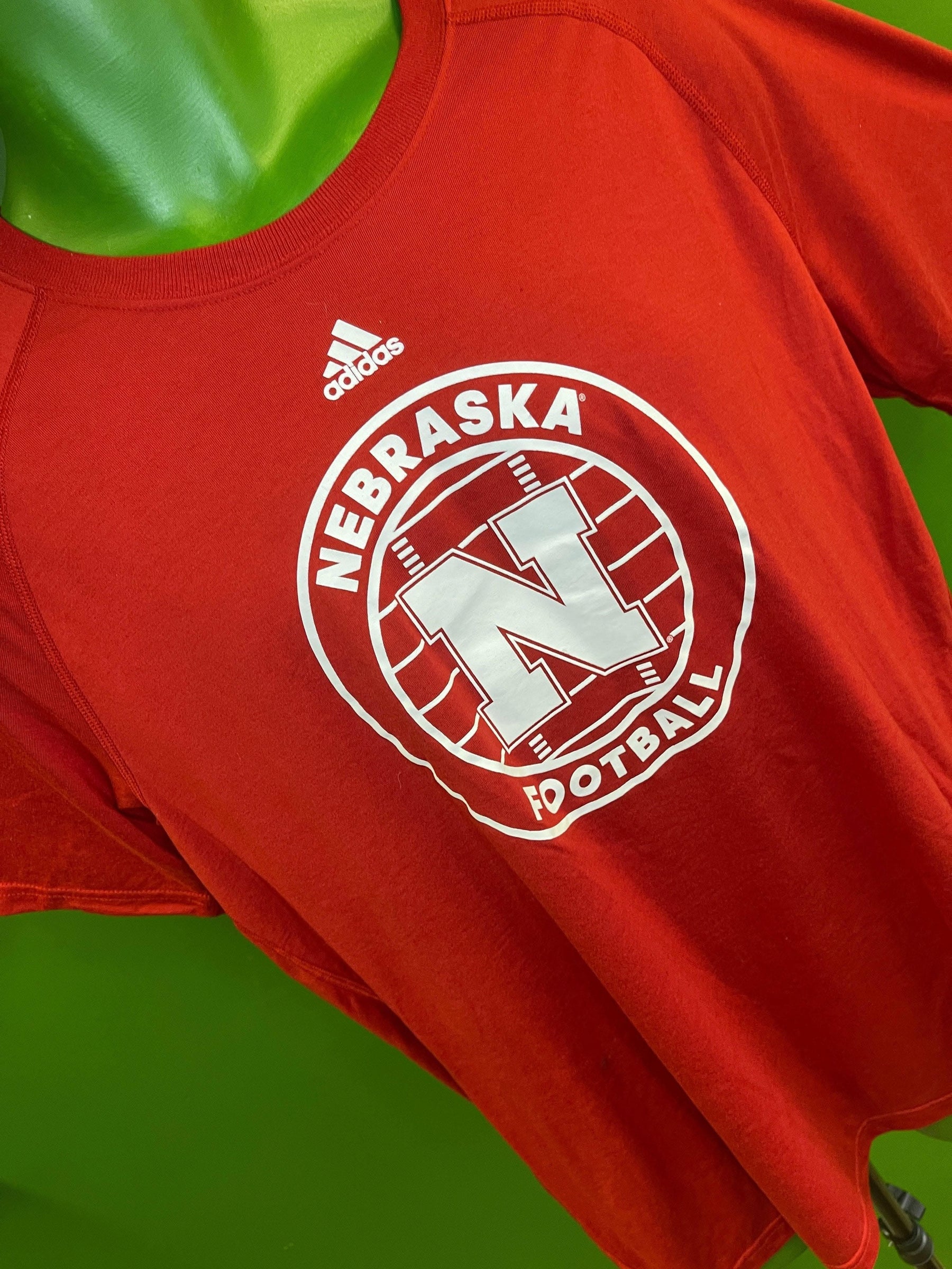 NCAA Nebraska Cornhuskers Adidas Red T-Shirt Men's X-Large NWT!