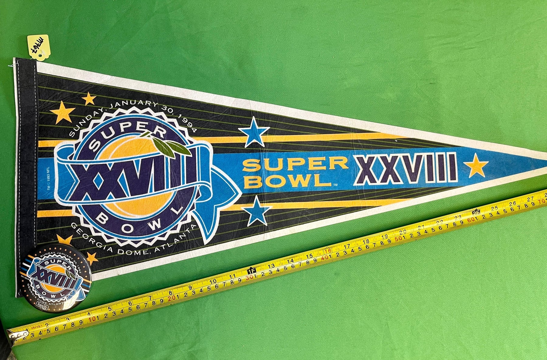 NFL Dallas Cowboys Vintage Buffalo Bills Super Bowl XXVIII Pennant & Badge