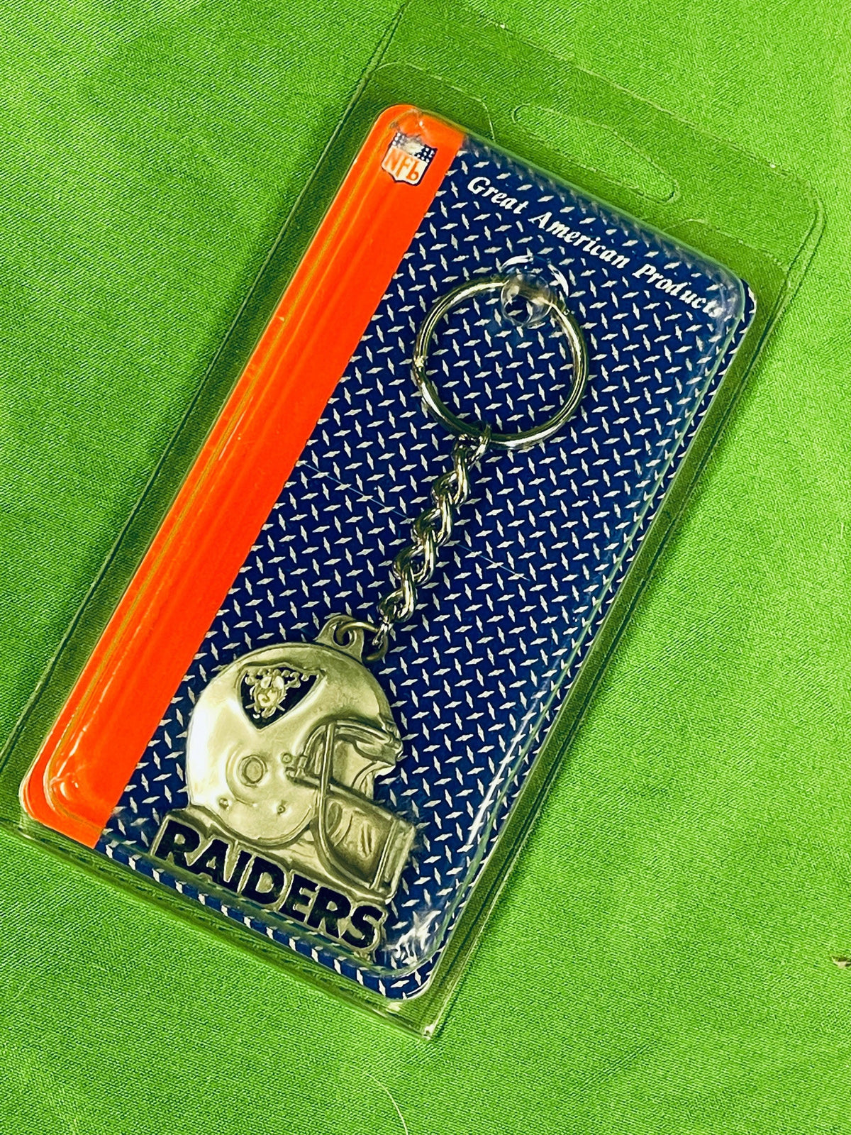 NFL Las Vegas Raiders Pewter Heavy Keychain NWT