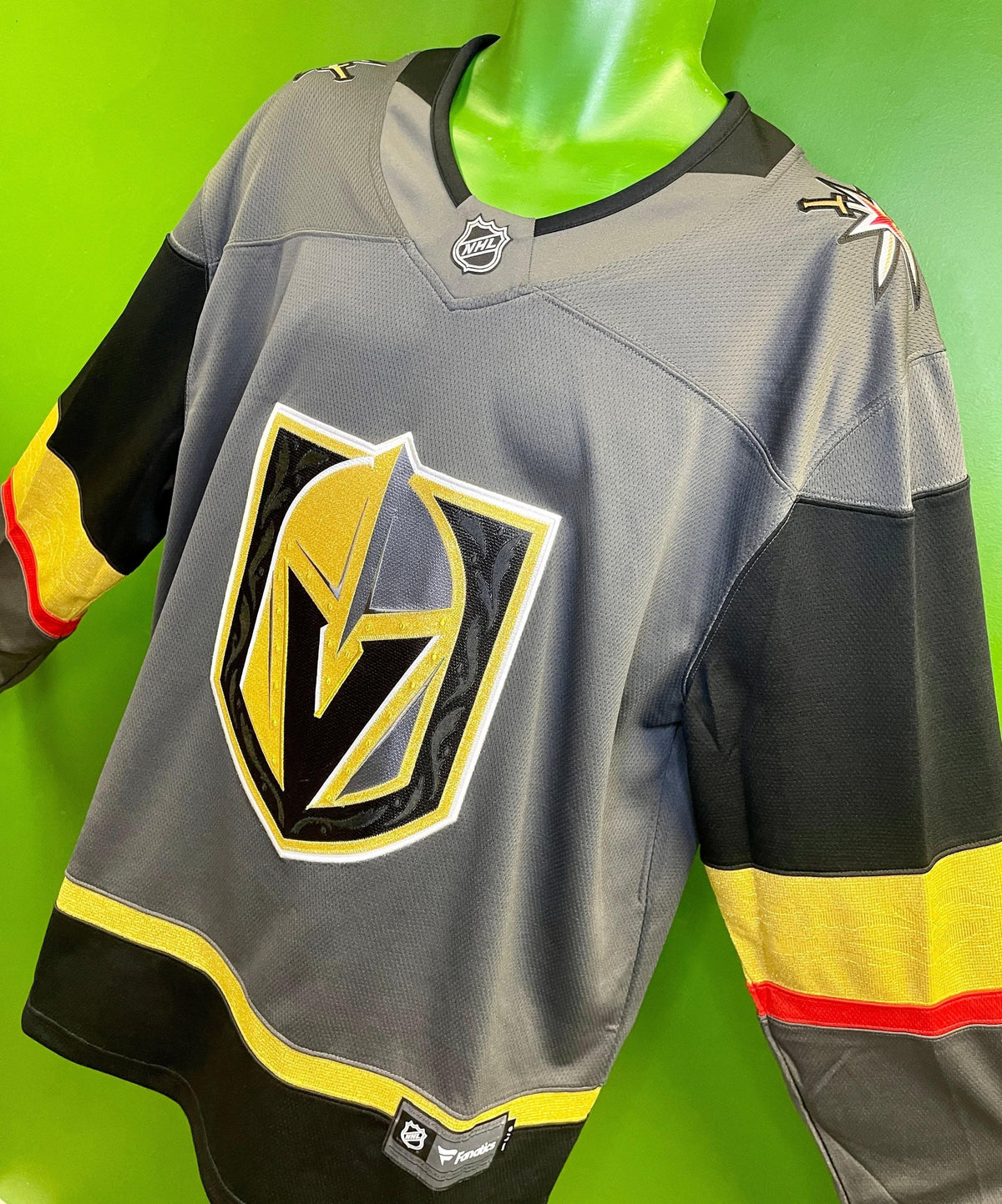 NHL Vegas Golden Knights Fanatics Breakaway Jersey Men's Large NWT