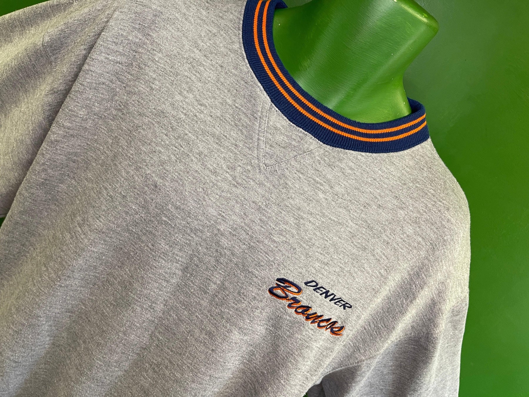 NFL Denver Broncos Logo 7 Vintage Sweatshirt Men's Large