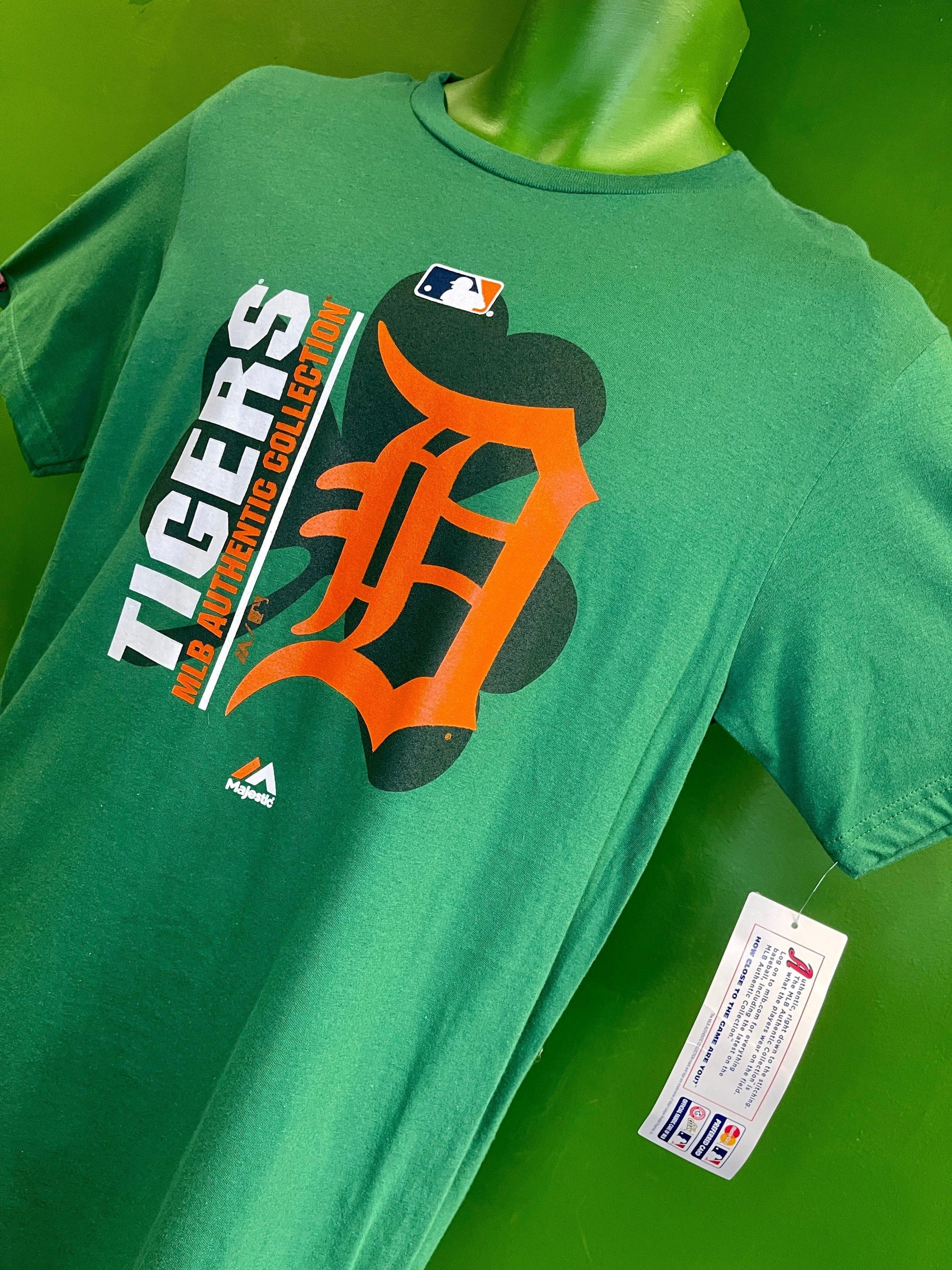MLB Detroit Tigers St Patrick's Day Majestic T-Shirt Men's Medium NWT