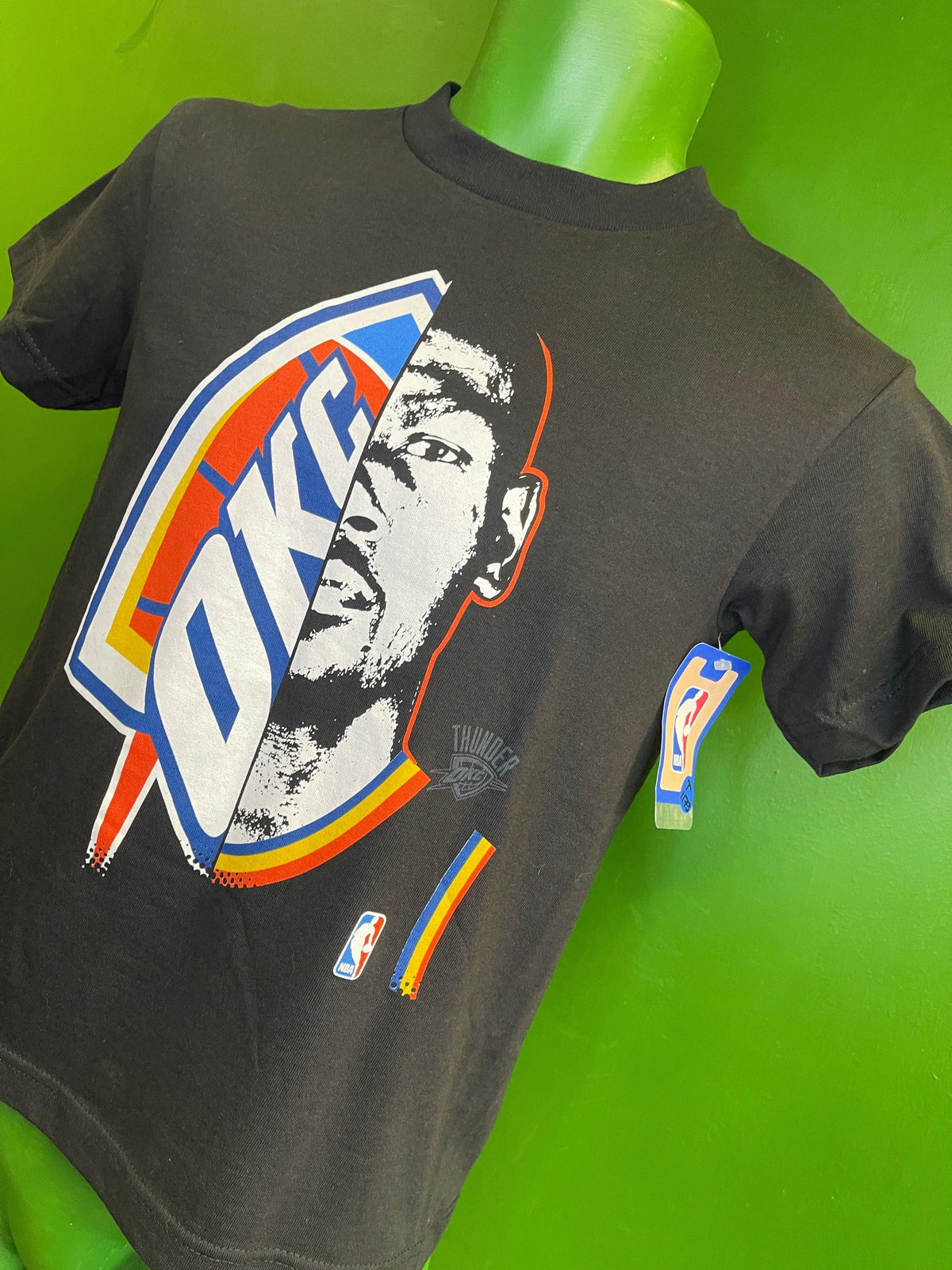 NBA Oklahoma City Thunder Kevin Durant Majestic T-Shirt Youth Small 8 NWT