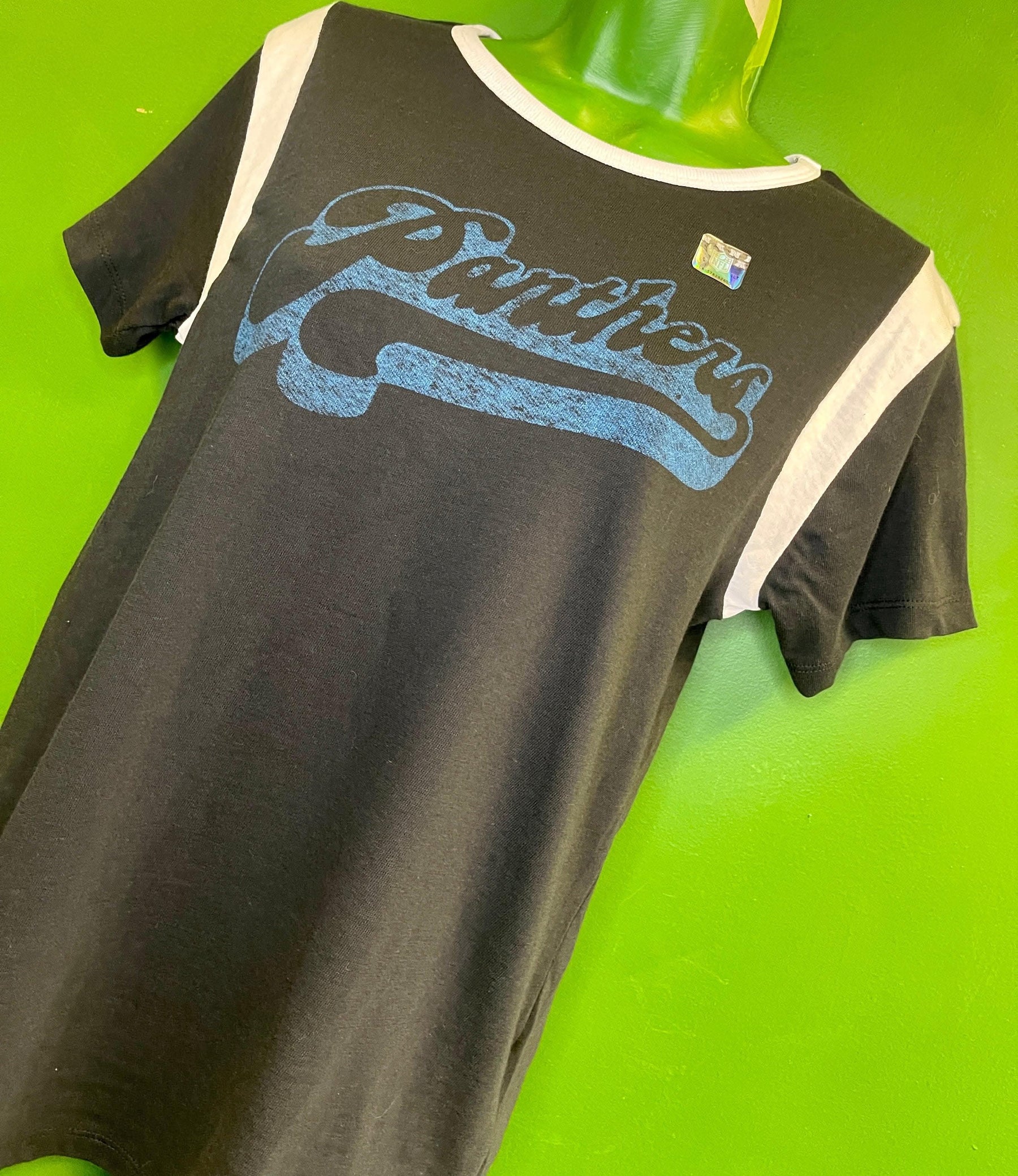 NFL Carolina Panthers Junk Food Retro Sport T-Shirt Women's Medium NWT