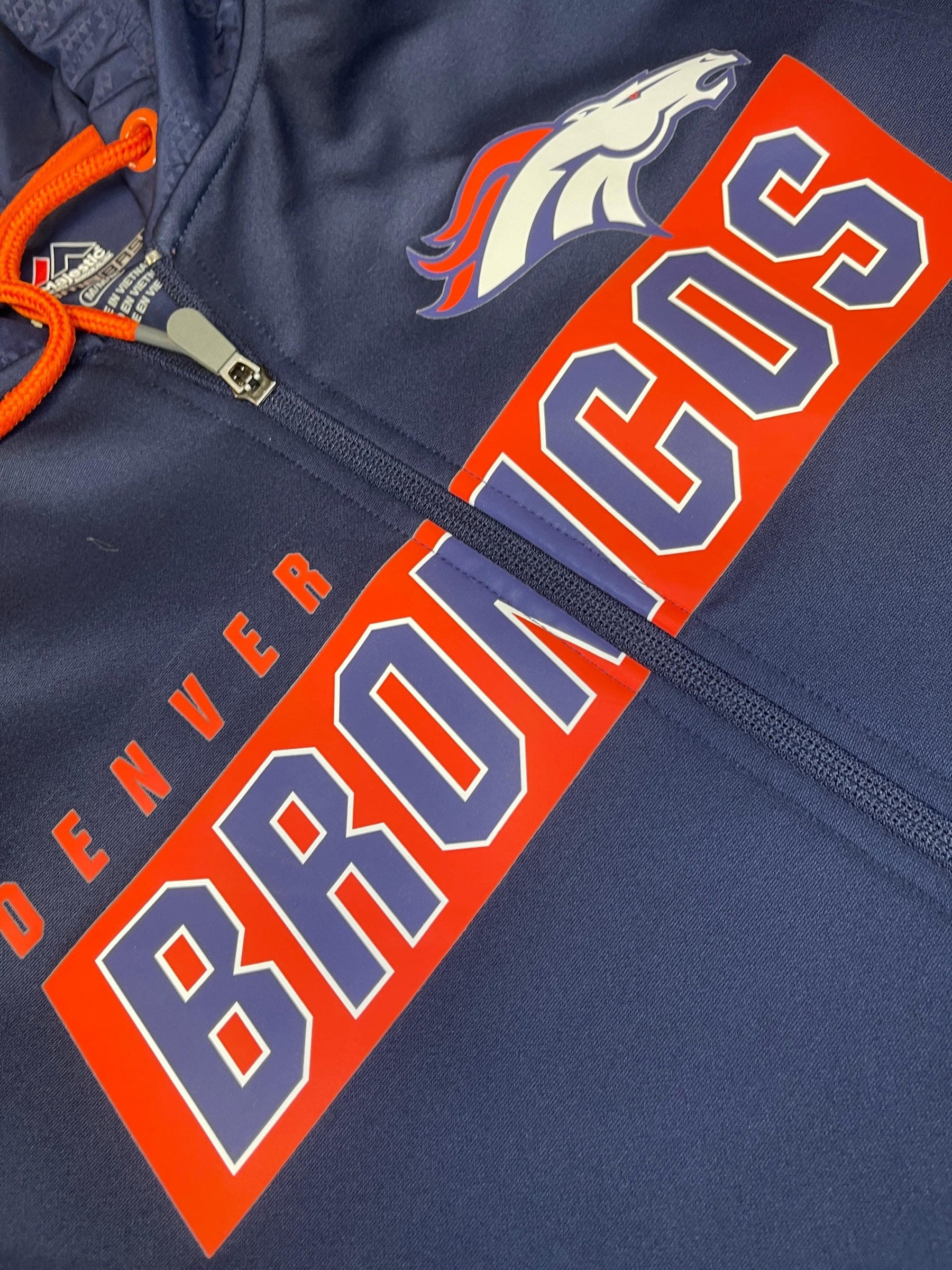 NFL Denver Broncos Majestic Therma Base Full Zip Jacket Men's Medium