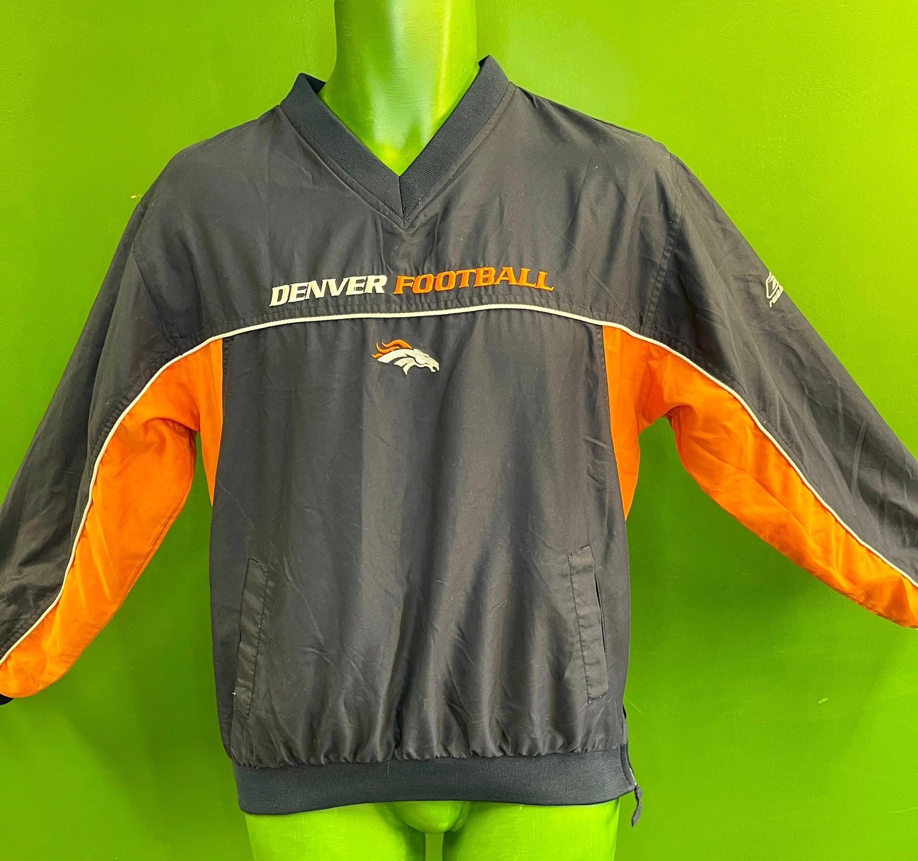 NFL Denver Broncos Reebok Stadium Pullover Youth Large 14-16